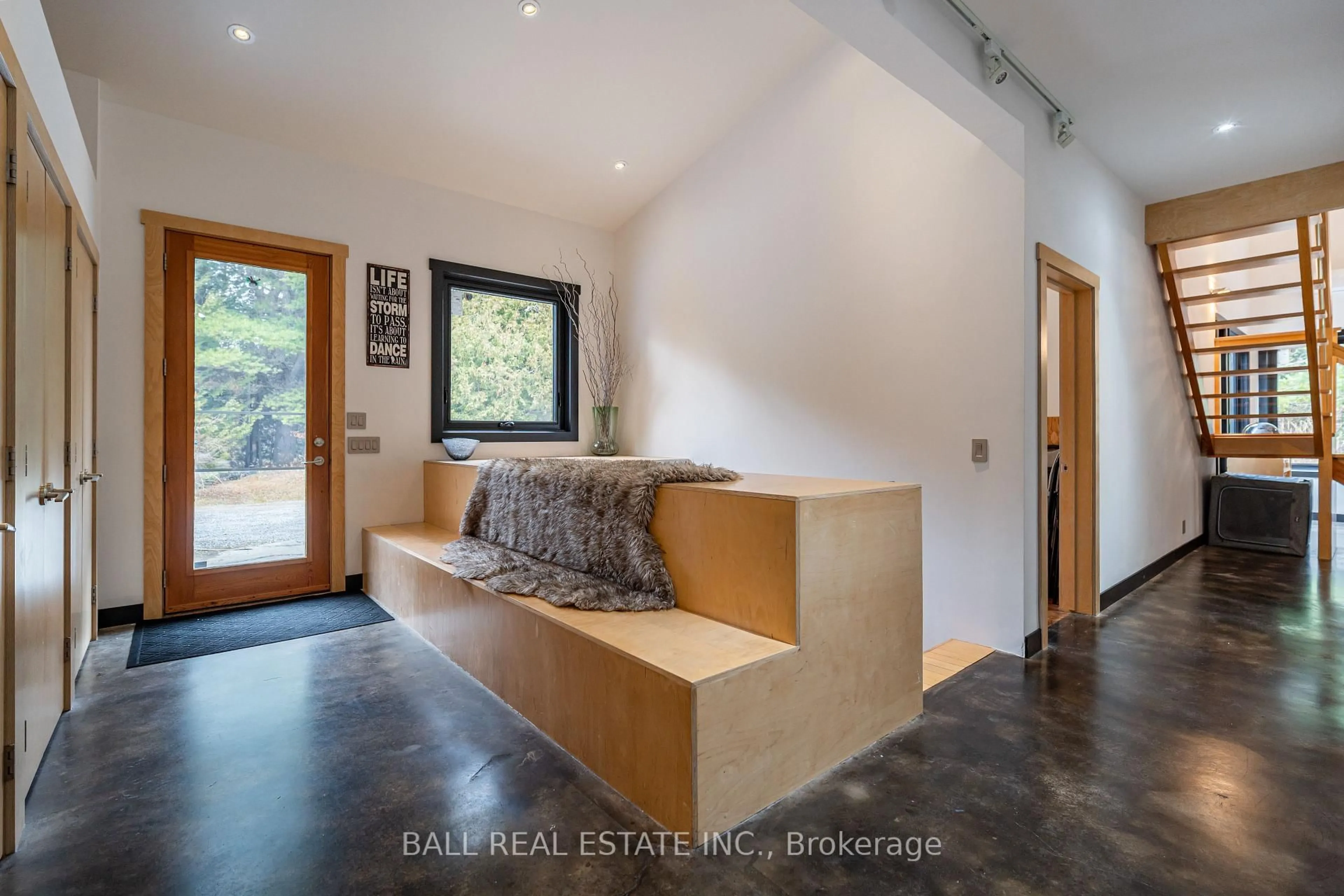 Indoor entryway for 1080 Clydesdale Rd, North Kawartha Ontario K0L 1A0