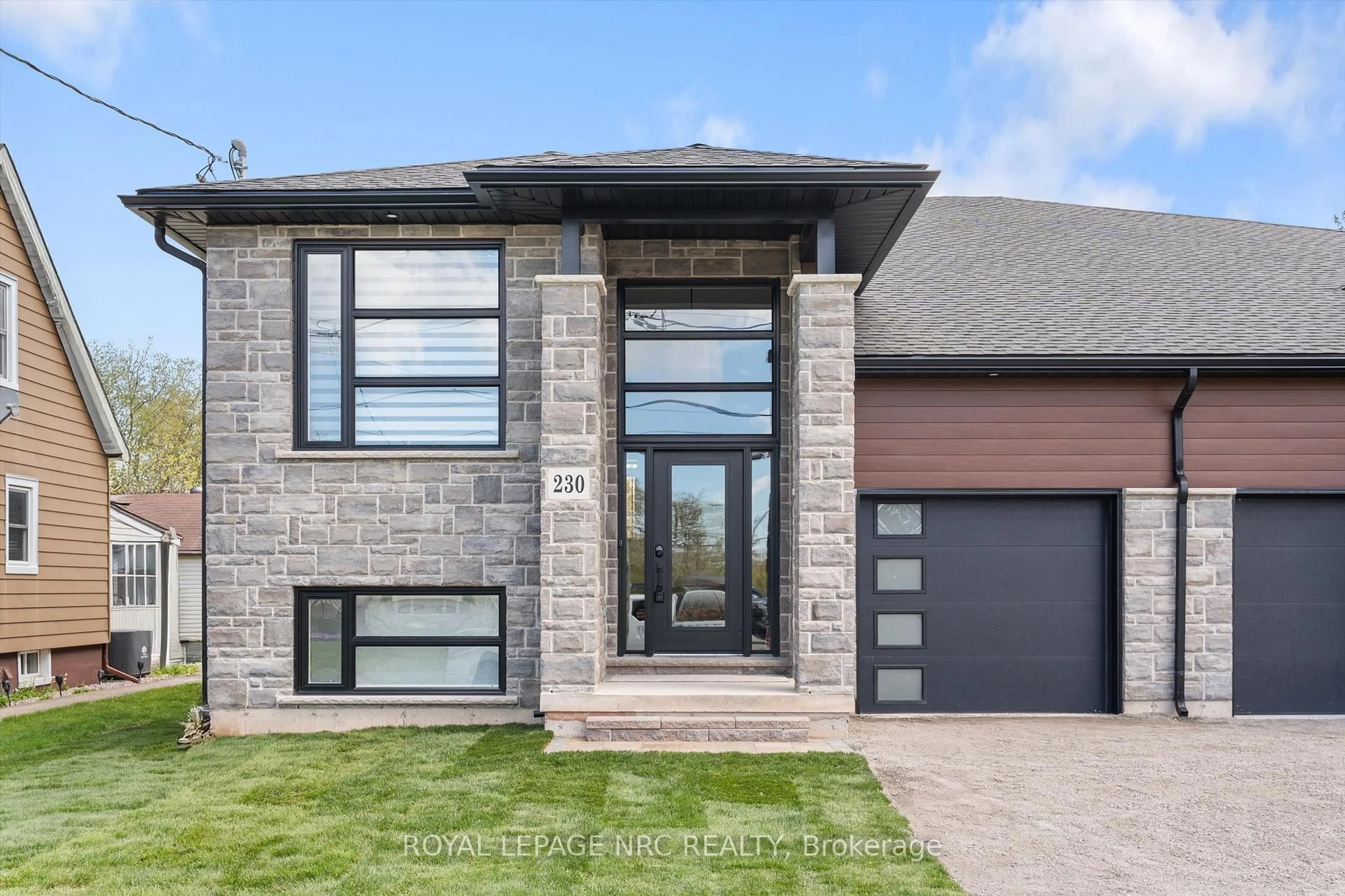 Home with brick exterior material, street for 230 Knoll St, Port Colborne Ontario L3K 5B6