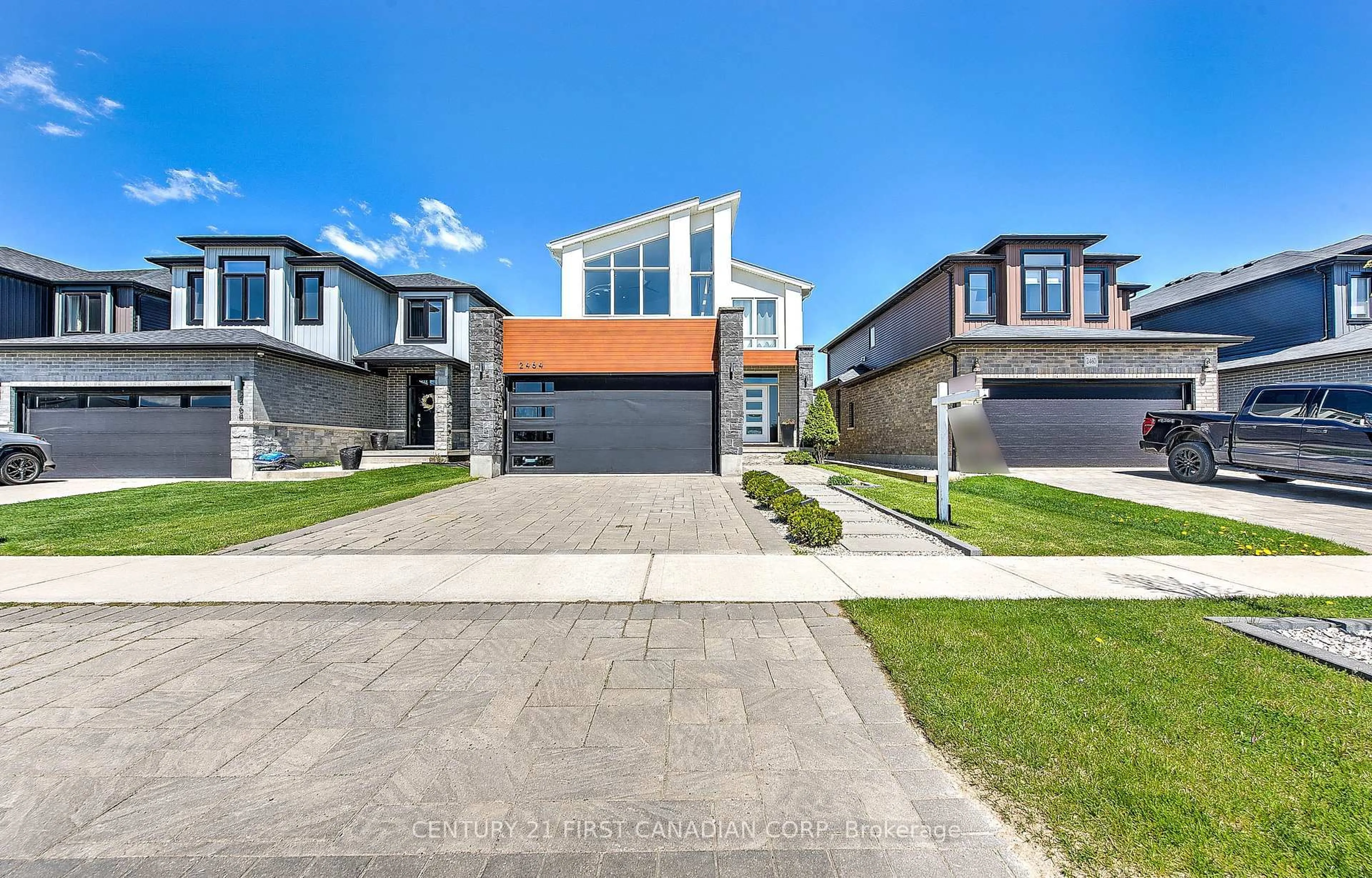 A pic from outside/outdoor area/front of a property/back of a property/a pic from drone, street for 2464 Buroak Dr, London North Ontario N6G 0L5