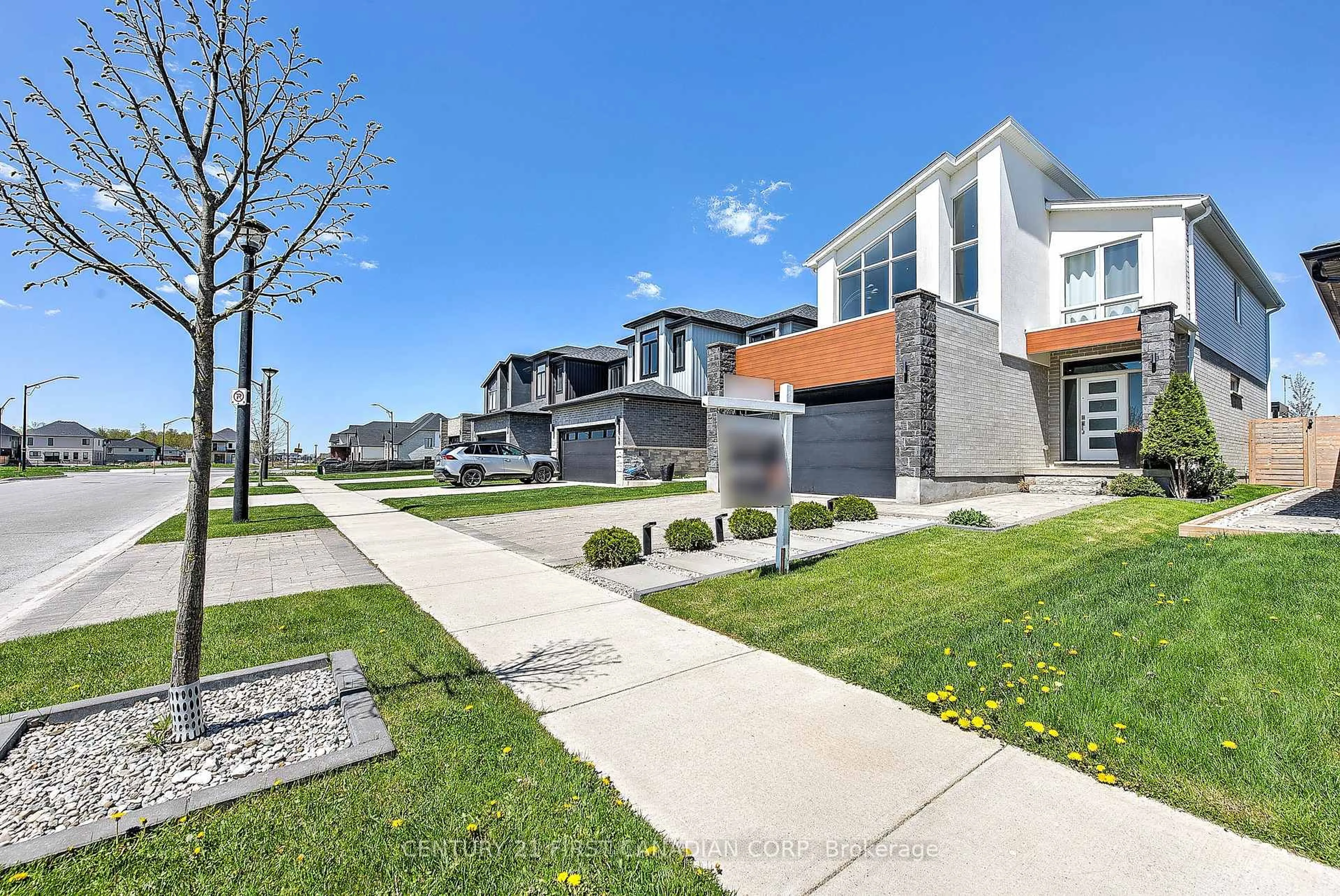 Unknown for 2464 Buroak Dr, London North Ontario N6G 0L5