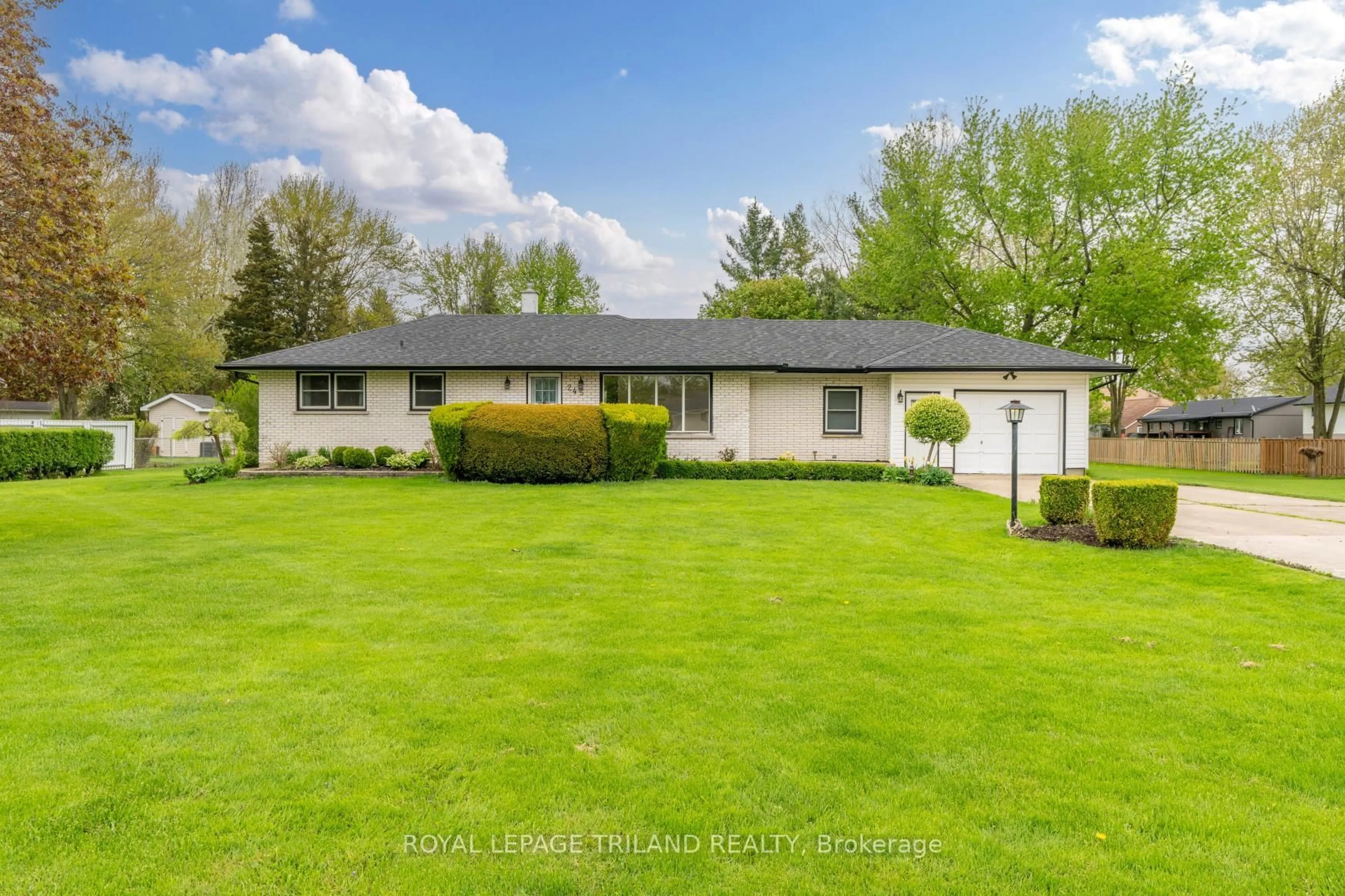 A pic from outside/outdoor area/front of a property/back of a property/a pic from drone, street for 245 Coad St, Southwest Middlesex Ontario N0L 1M0