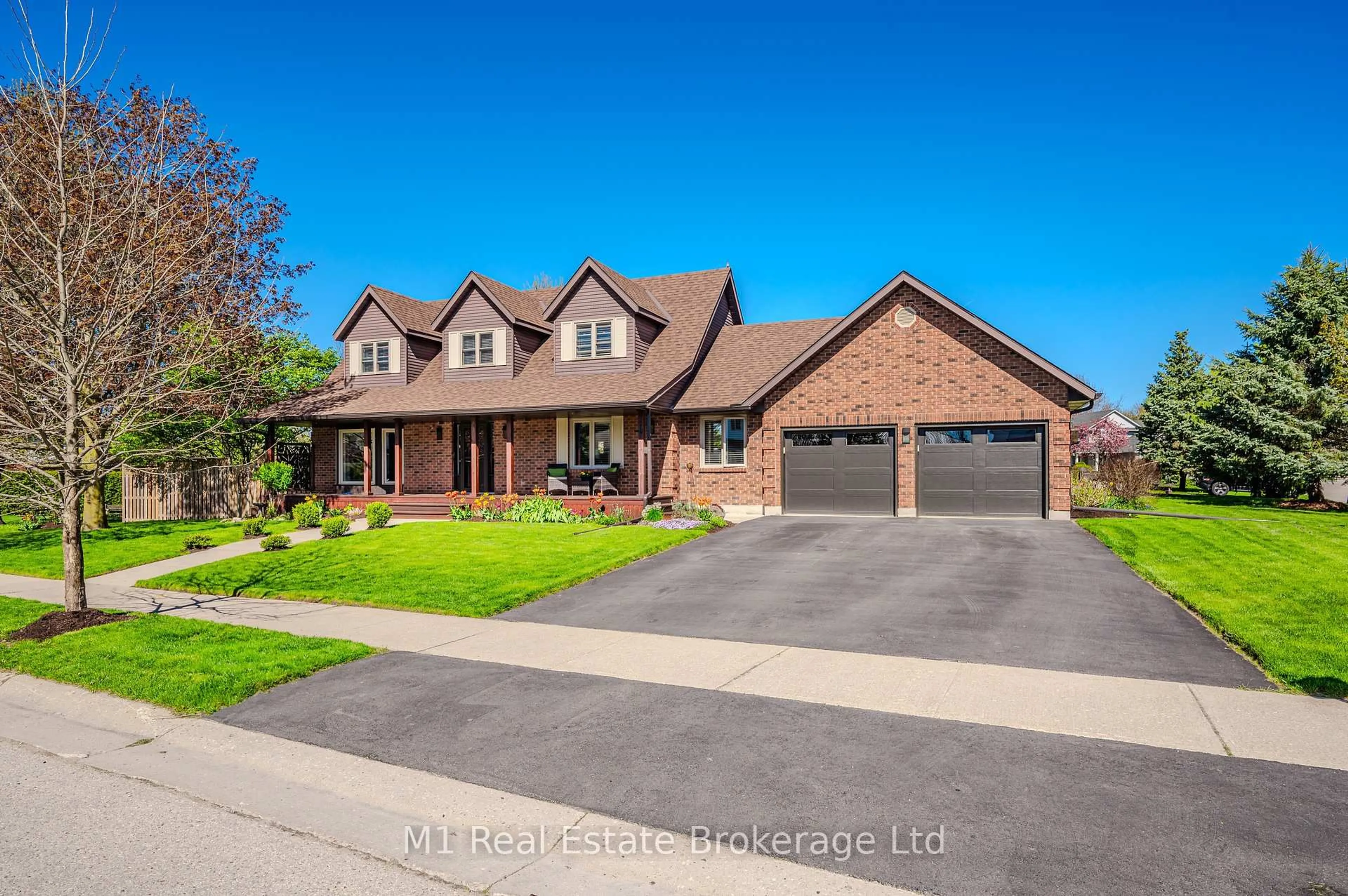 Home with brick exterior material, street for 59 Keating Dr, Centre Wellington Ontario L1B 0B4