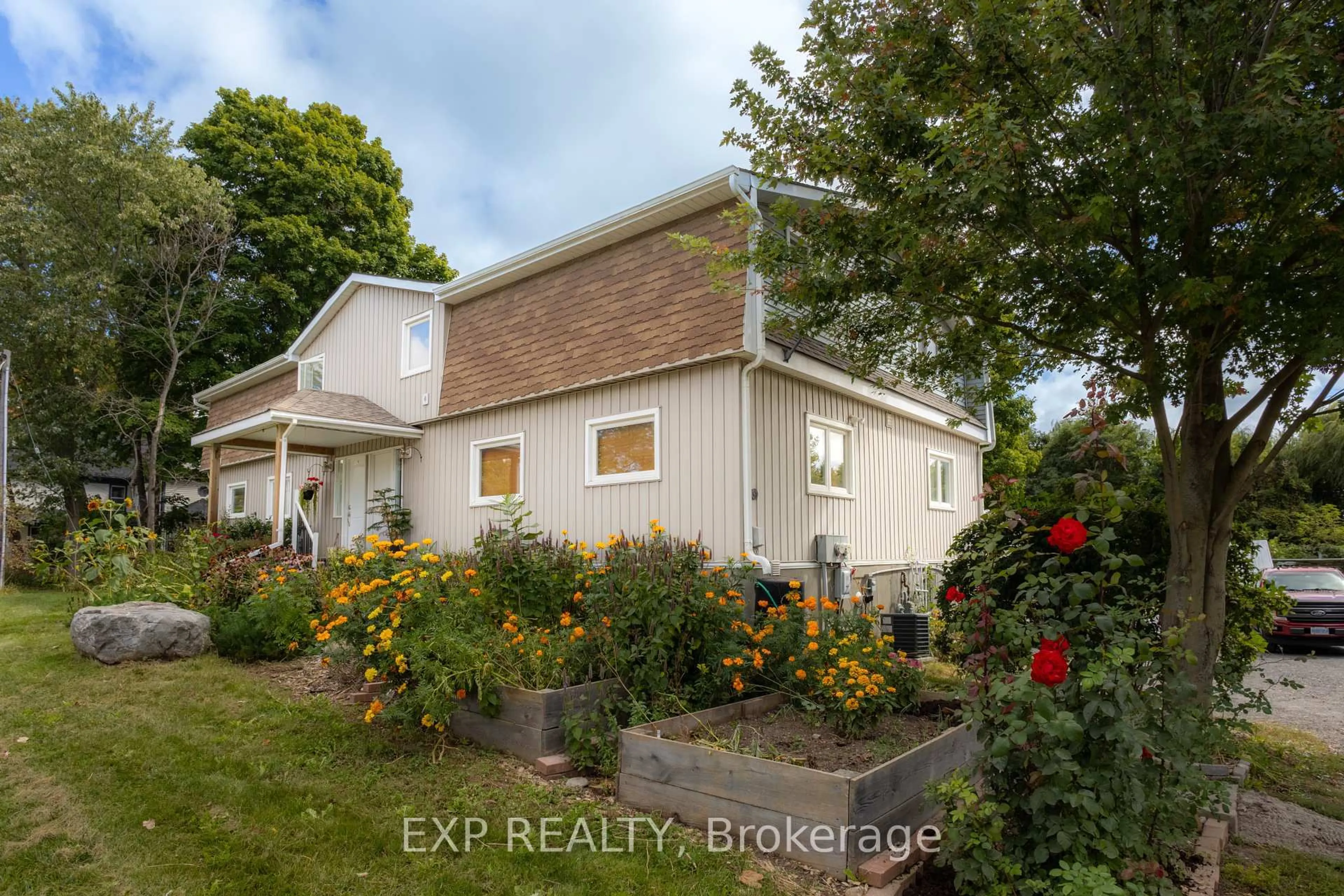 A pic from outside/outdoor area/front of a property/back of a property/a pic from drone, building for 13445 Loyalist Pkwy, Prince Edward County Ontario K0K 2T0
