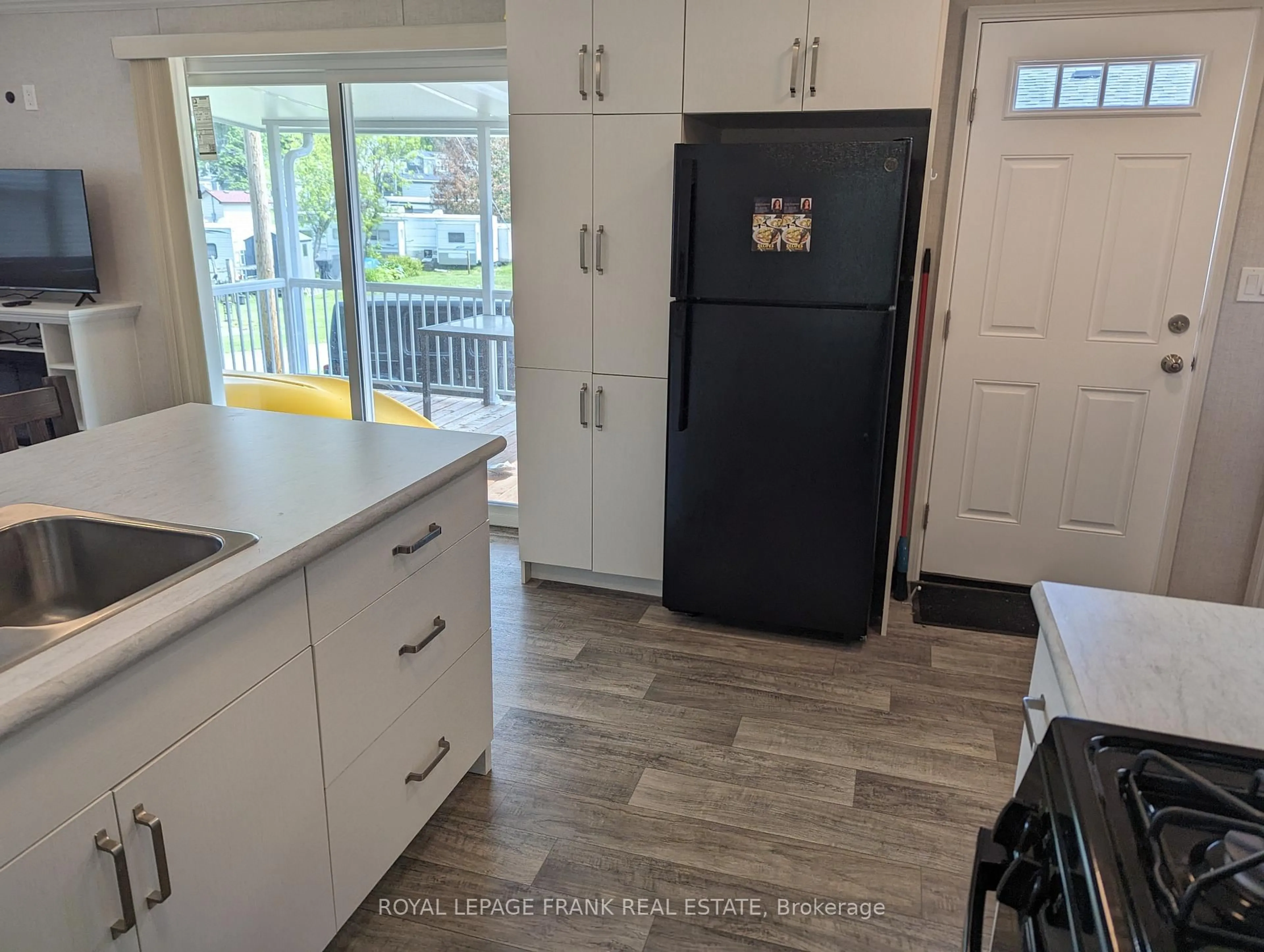 Open concept kitchen, unknown for 770 Scollard Line #TH015, Selwyn Ontario K0L 1T0