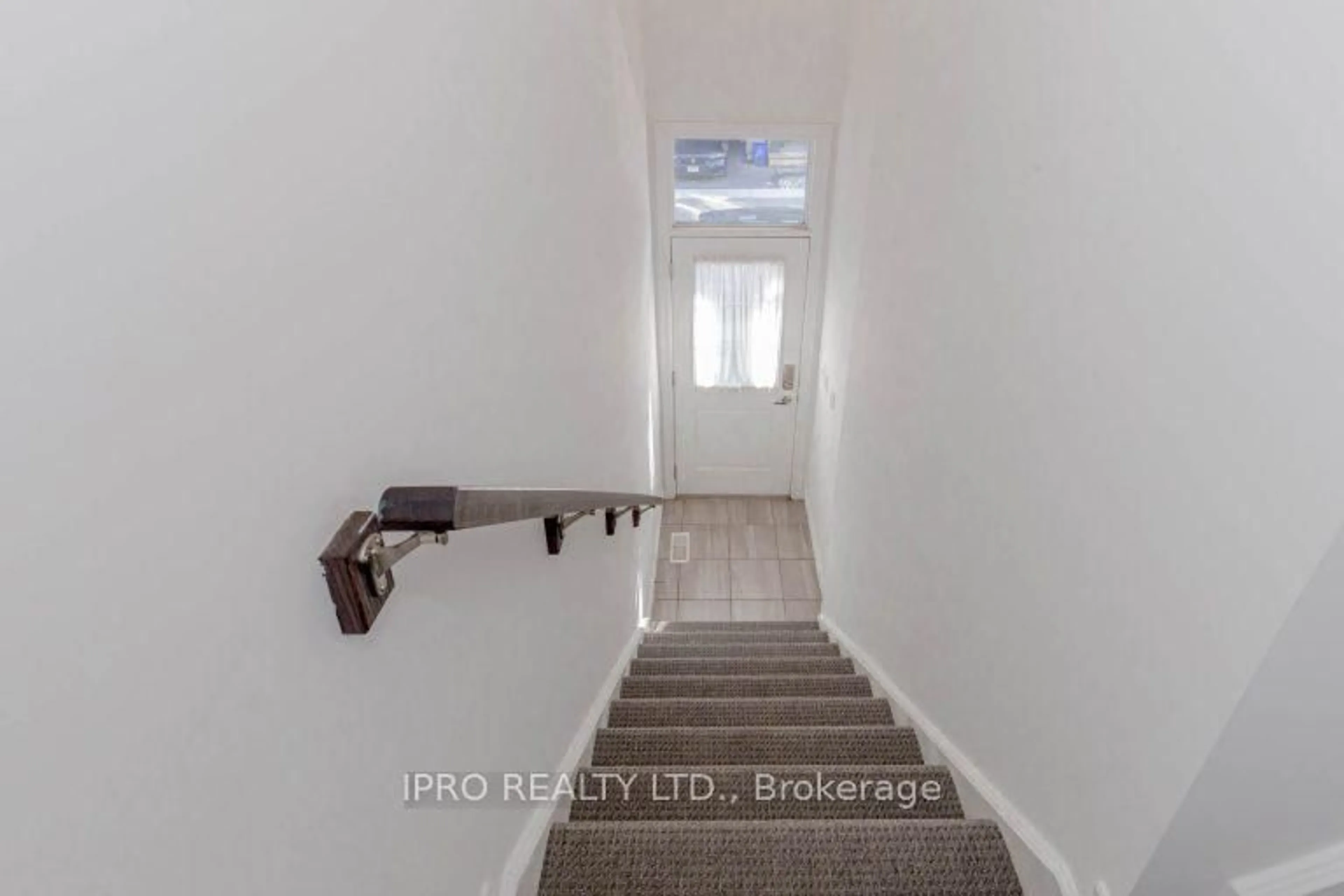 Unknown for 575 Woodward Ave #11, Hamilton Ontario L8H 6P2