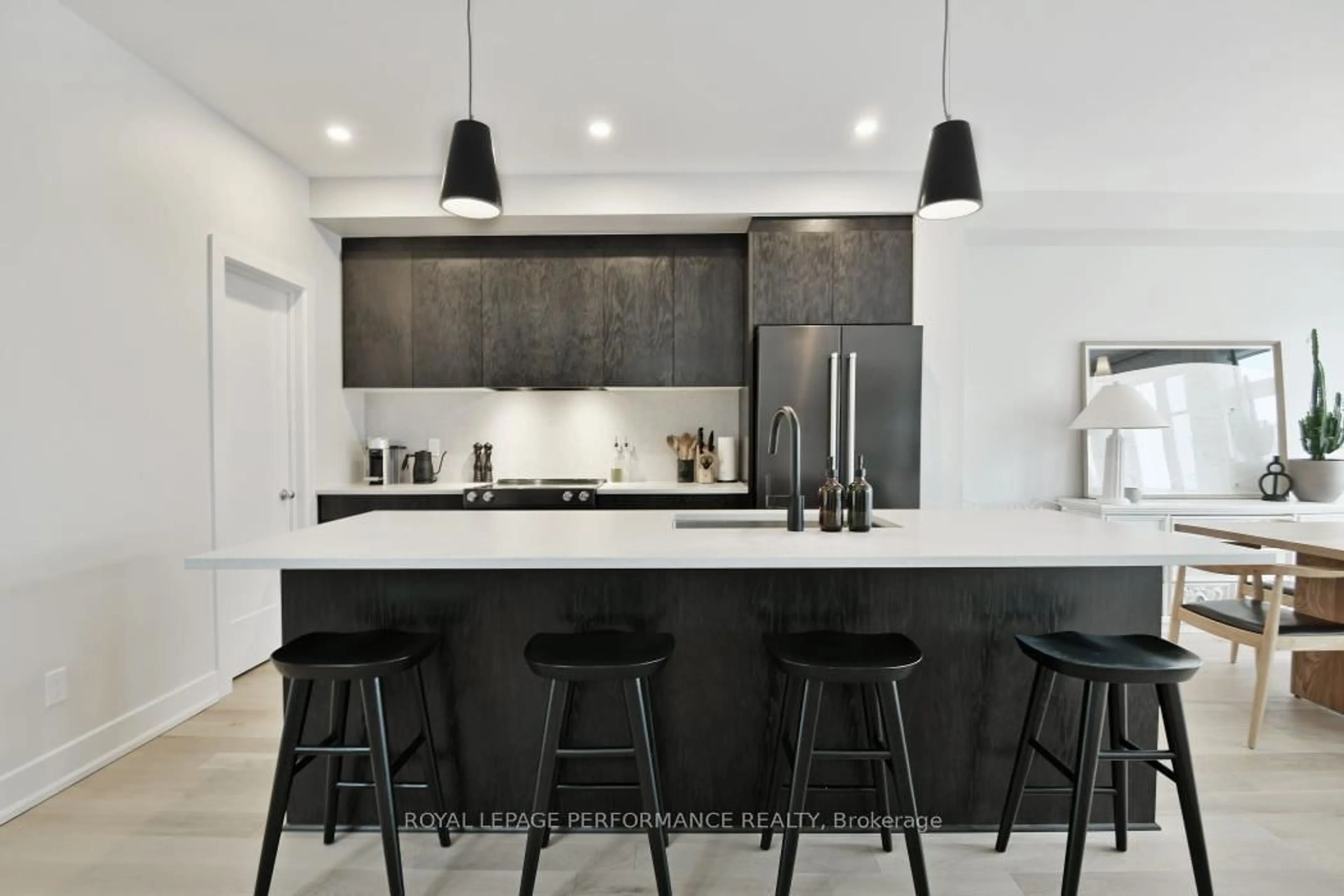 Contemporary kitchen, unknown for 713 Cap Diamant Way, Ottawa Ontario K4A 1J6