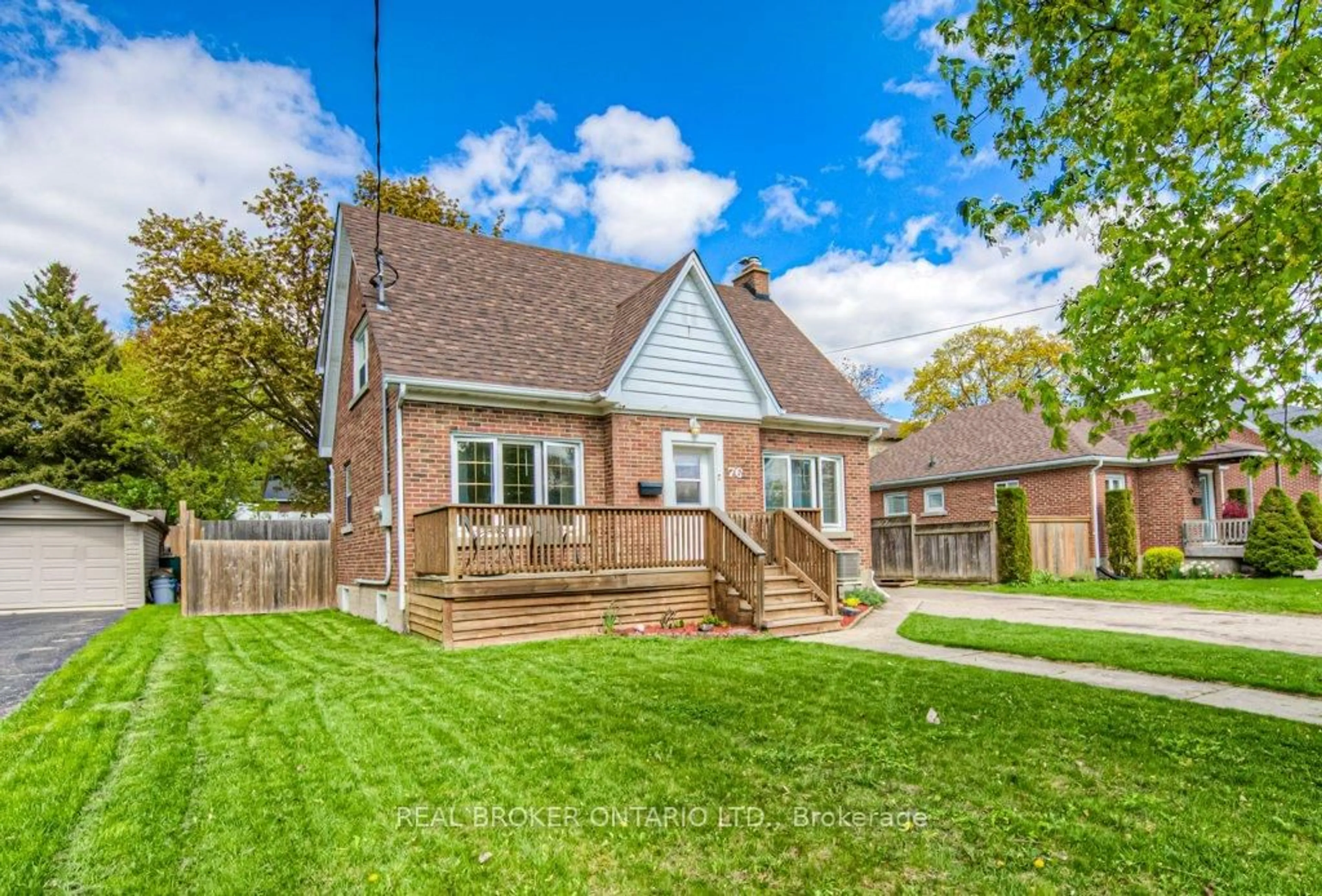 Home with brick exterior material, street for 76 Brentwood Ave, Kitchener Ontario N2H 2C8
