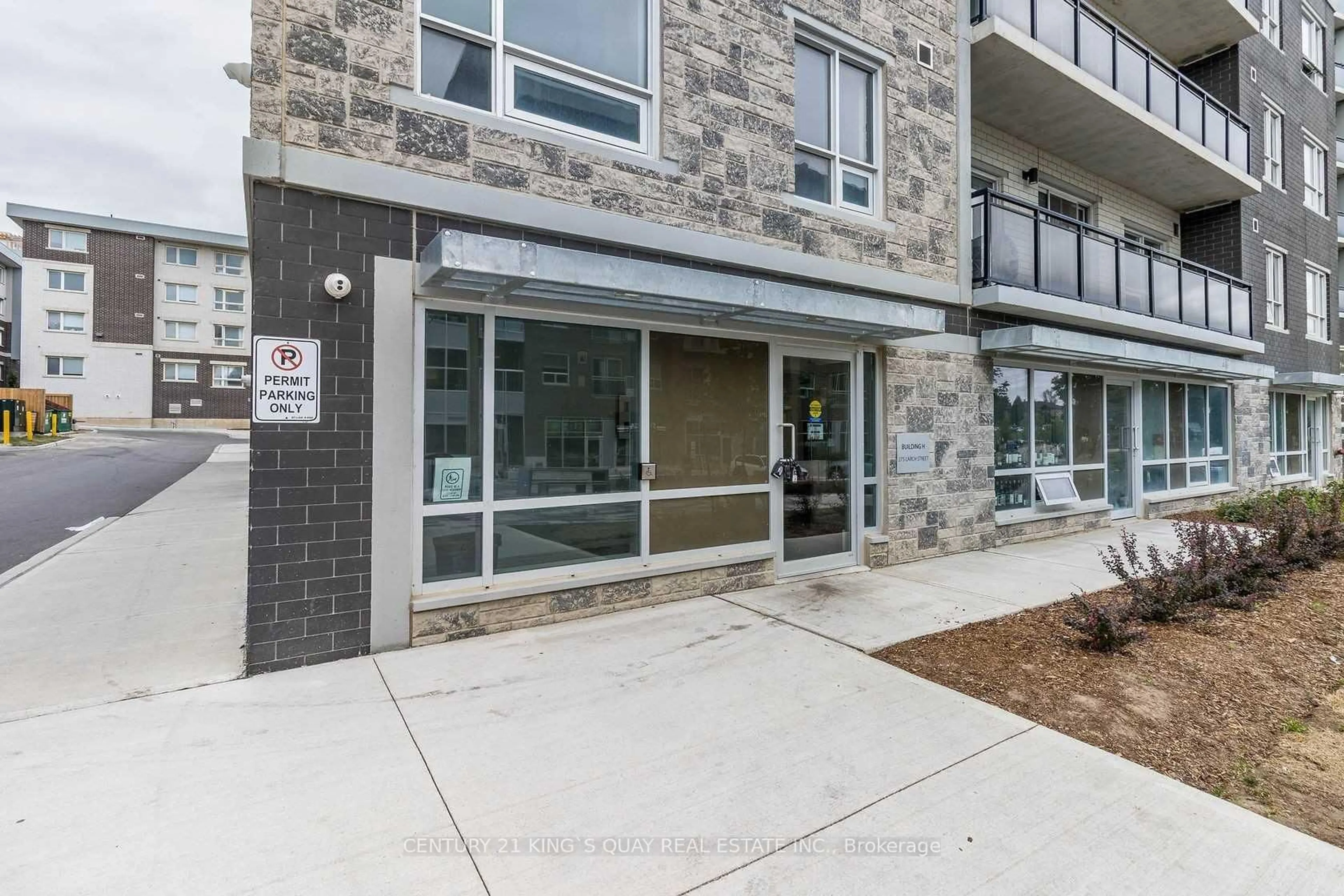 Unknown for 275 Larch St #H503, Waterloo Ontario N2L 3R2
