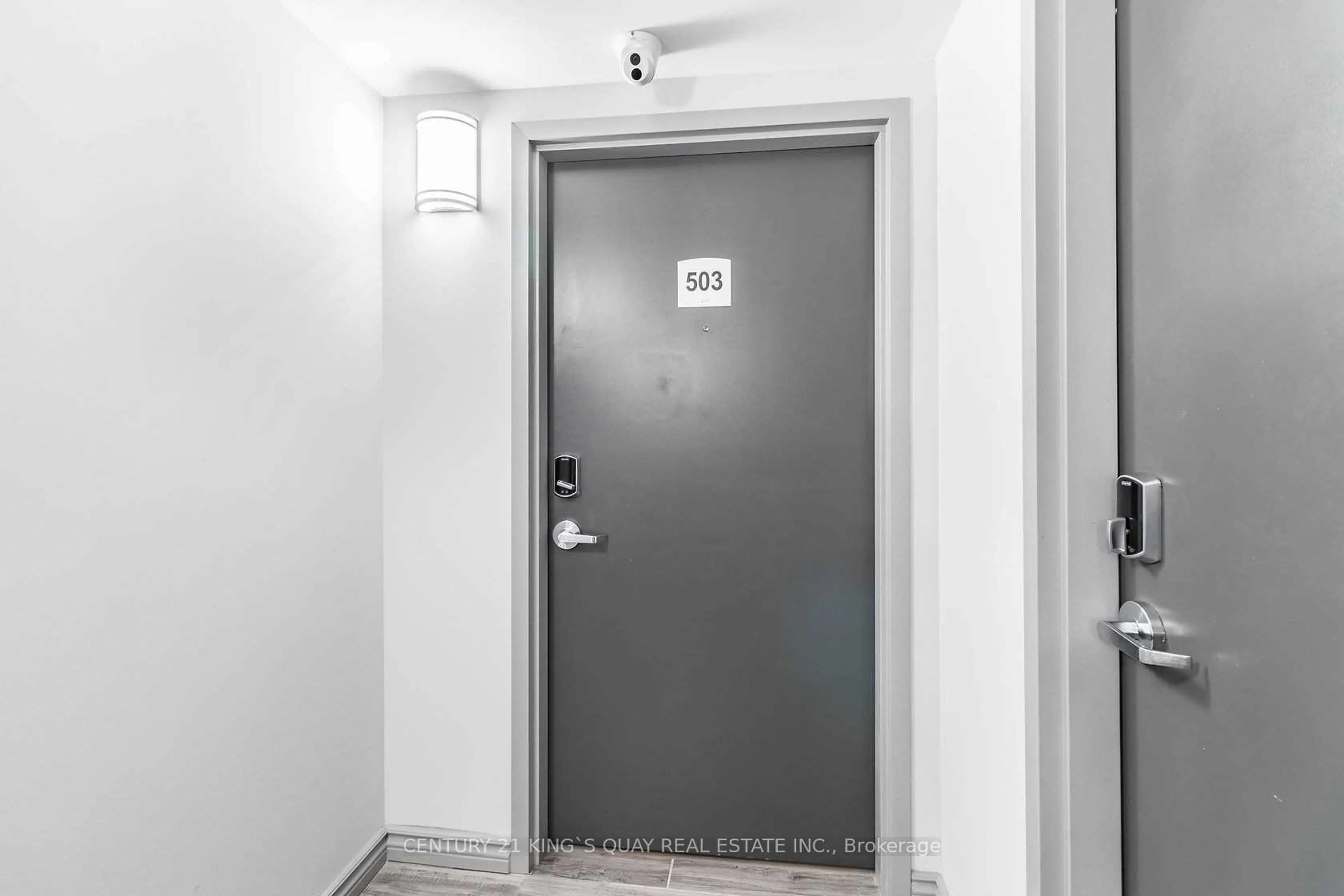 Indoor entryway for 275 Larch St #H503, Waterloo Ontario N2L 3R2
