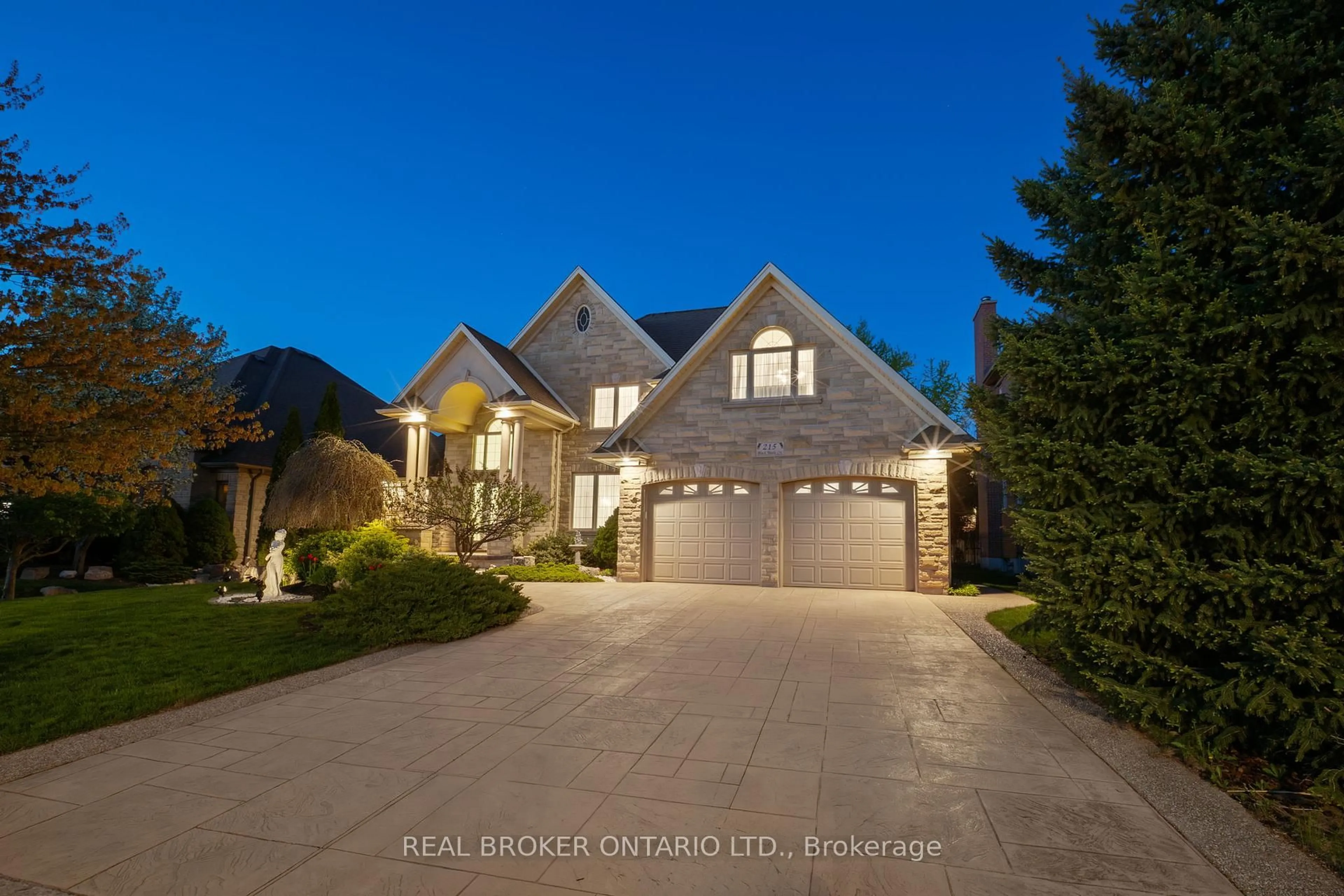 Unknown for 215 Black Maple Crt, Kitchener Ontario N2P 2W8