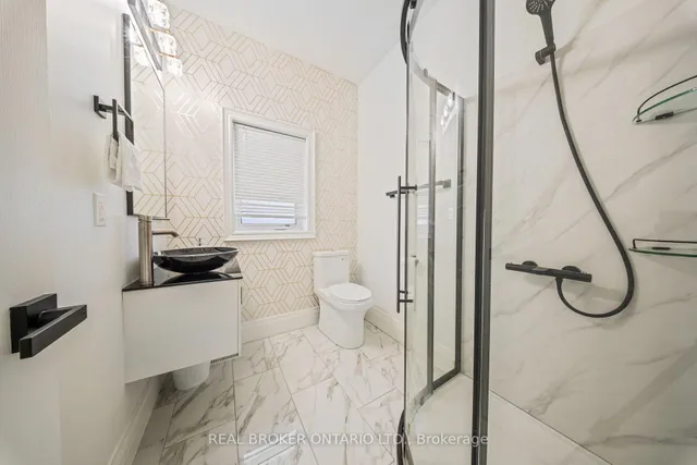 Additional property image - 215 Black Maple Crt