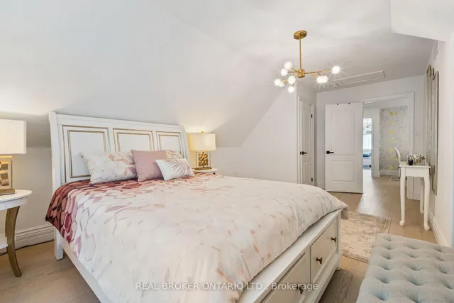 Additional property image - 215 Black Maple Crt