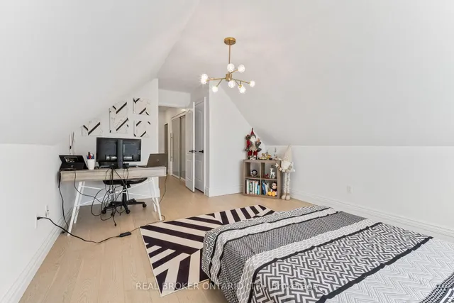 Additional property image - 215 Black Maple Crt