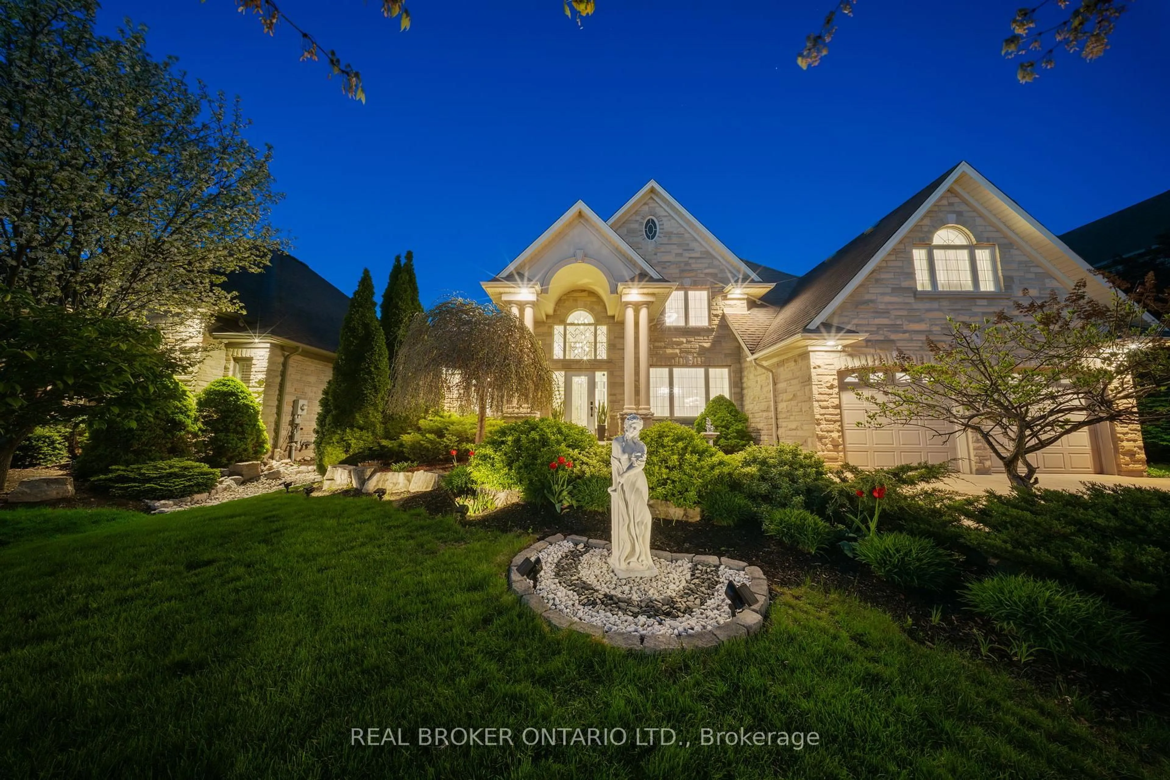 Unknown for 215 Black Maple Crt, Kitchener Ontario N2P 2W8