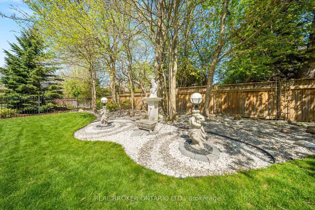 Additional property image - 215 Black Maple Crt