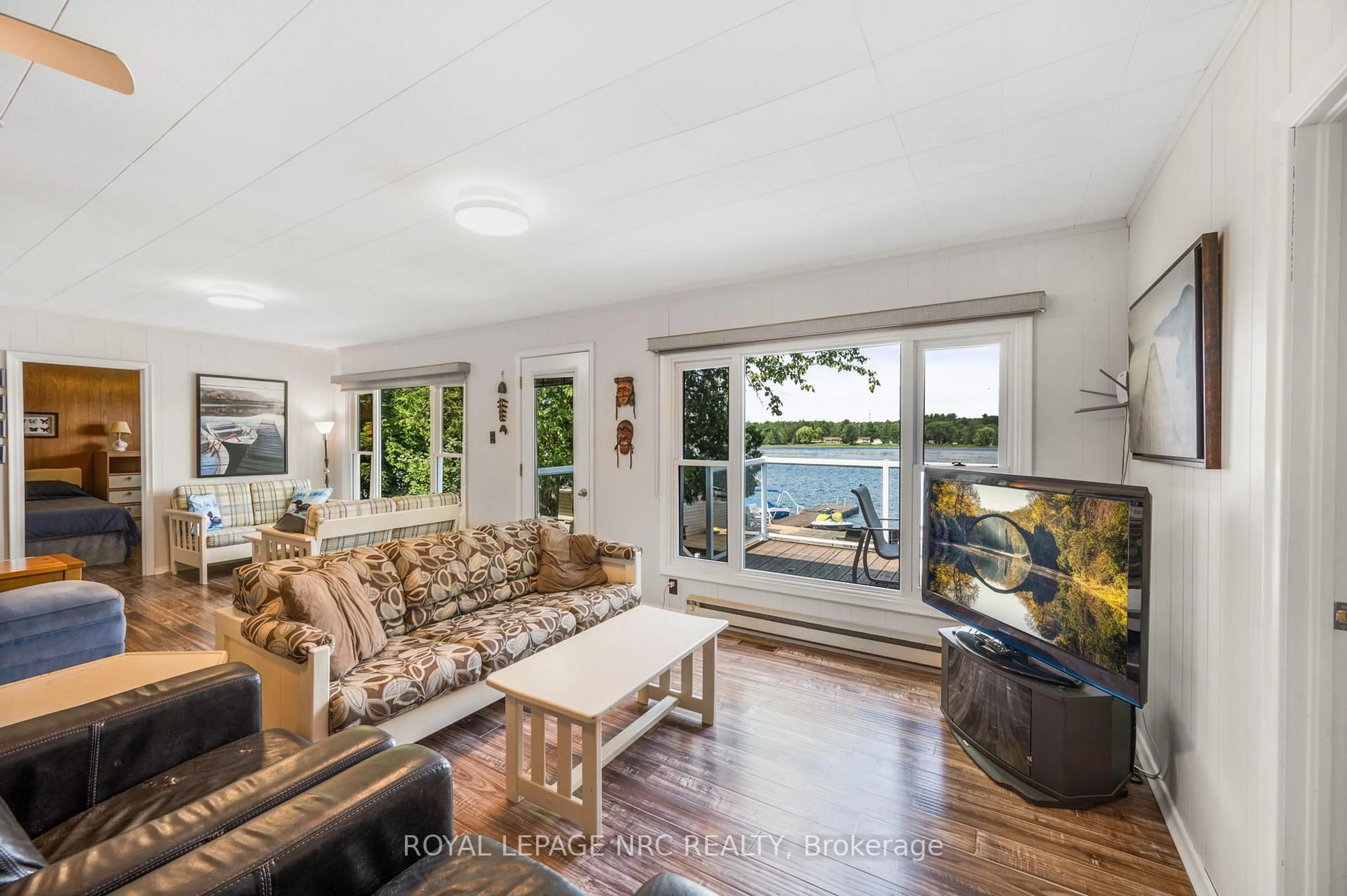 Living room with furniture, unknown for 53 Duncombe Dr, Kawartha Lakes Ontario K0M 1K0
