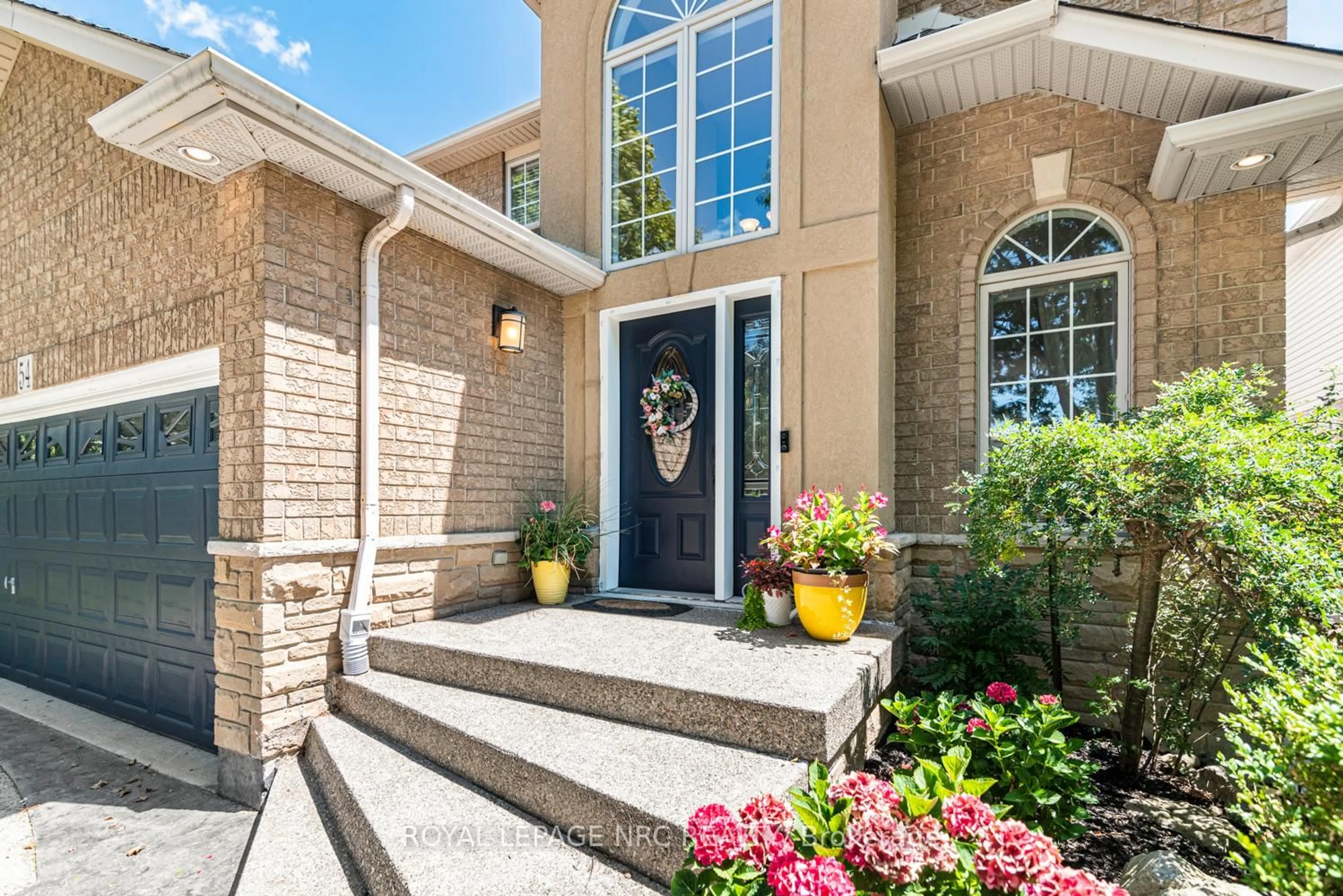 Unknown for 54 Stonepine Cres, Hamilton Ontario L9C 7T7