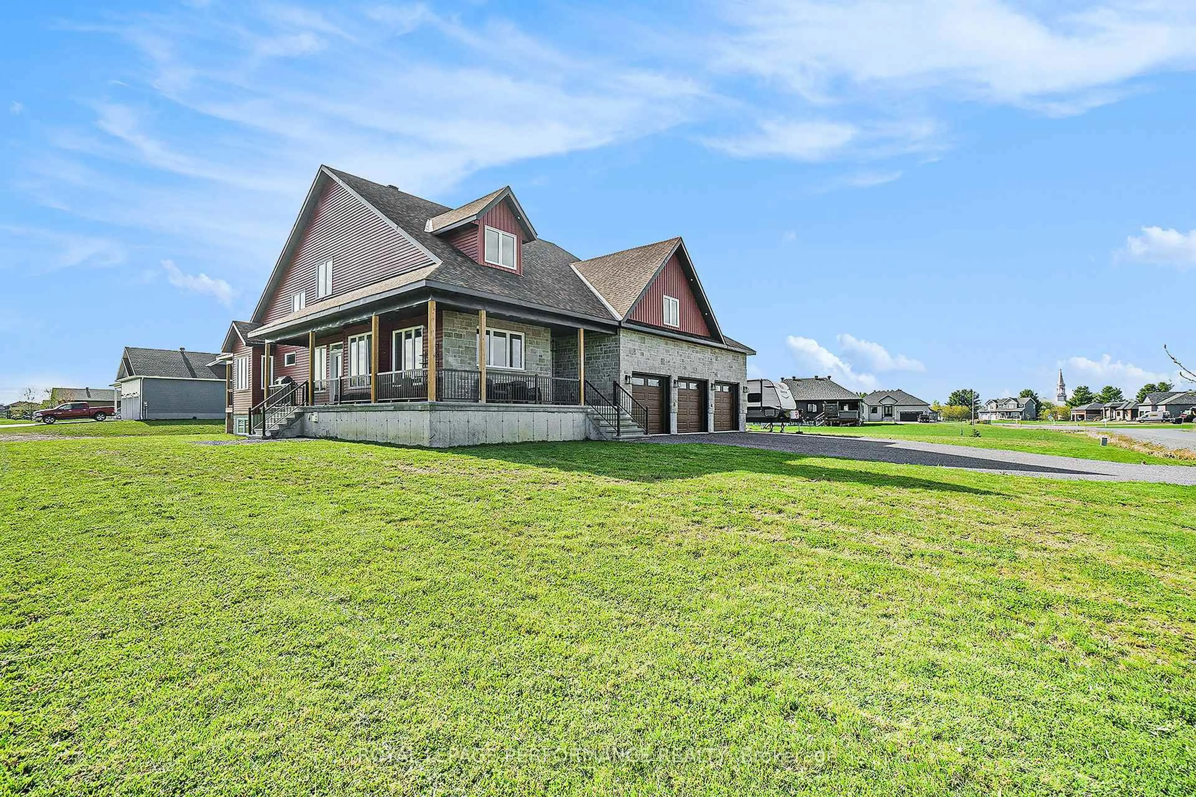 A pic from outside/outdoor area/front of a property/back of a property/a pic from drone, water/lake/river/ocean view for 209 Des Violettes St, Clarence-Rockland Ontario K0A 2A0