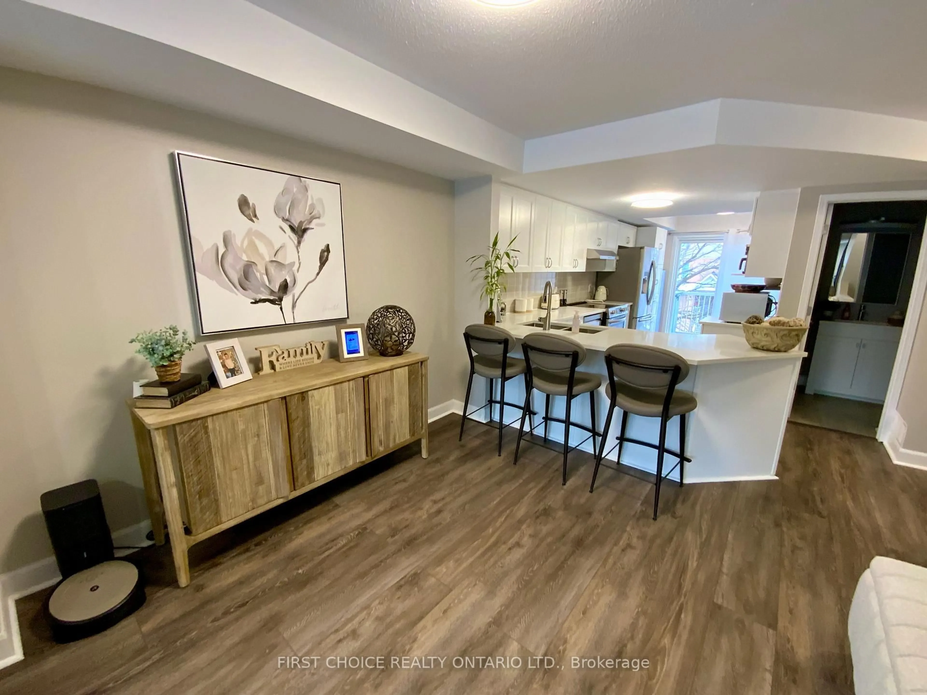 Open concept kitchen, unknown for 46 Lakepointe Dr #10, Orleans Ontario K4A 5E3