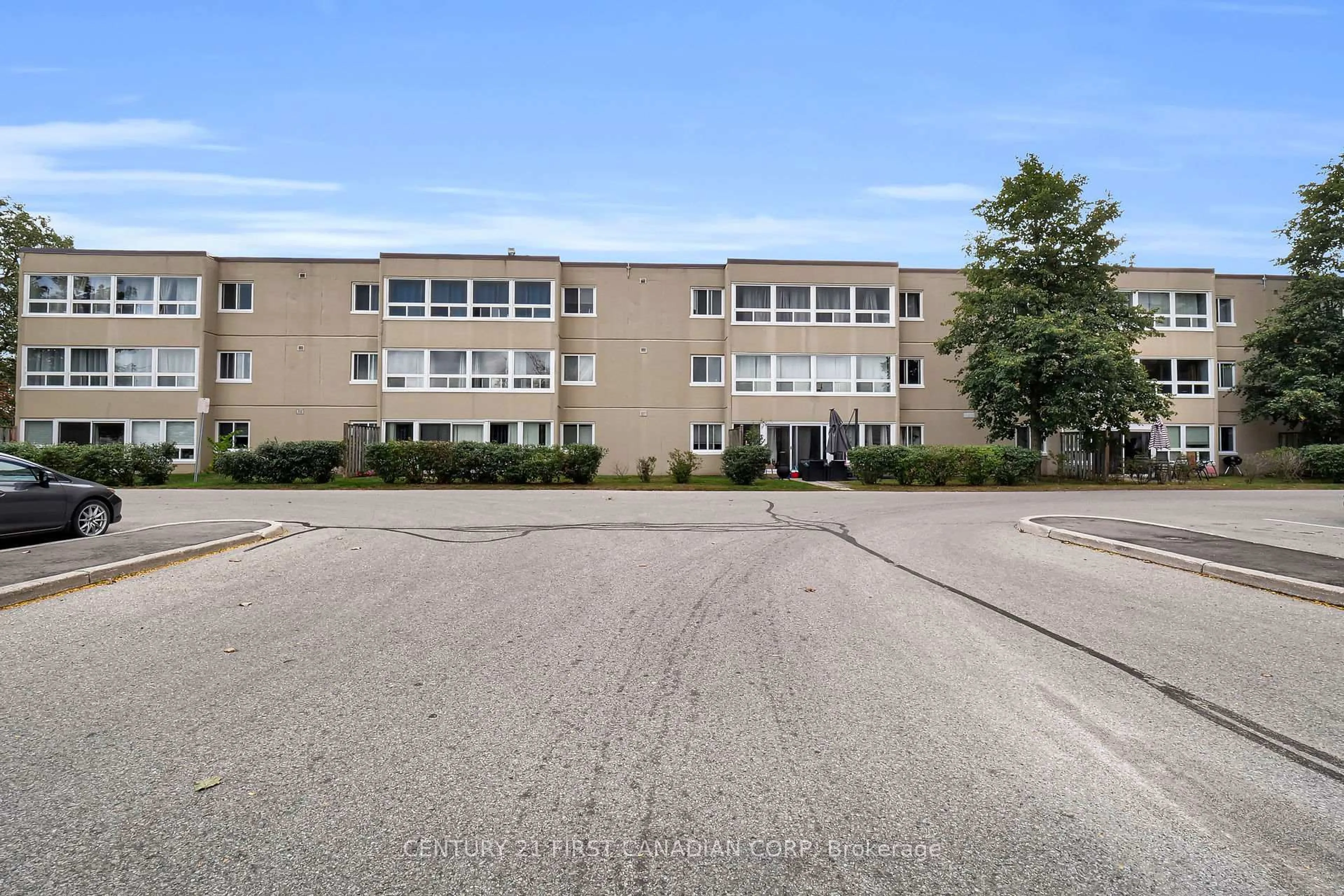 Unknown for 1447 Huron St #212, London East Ontario N5V 2E6