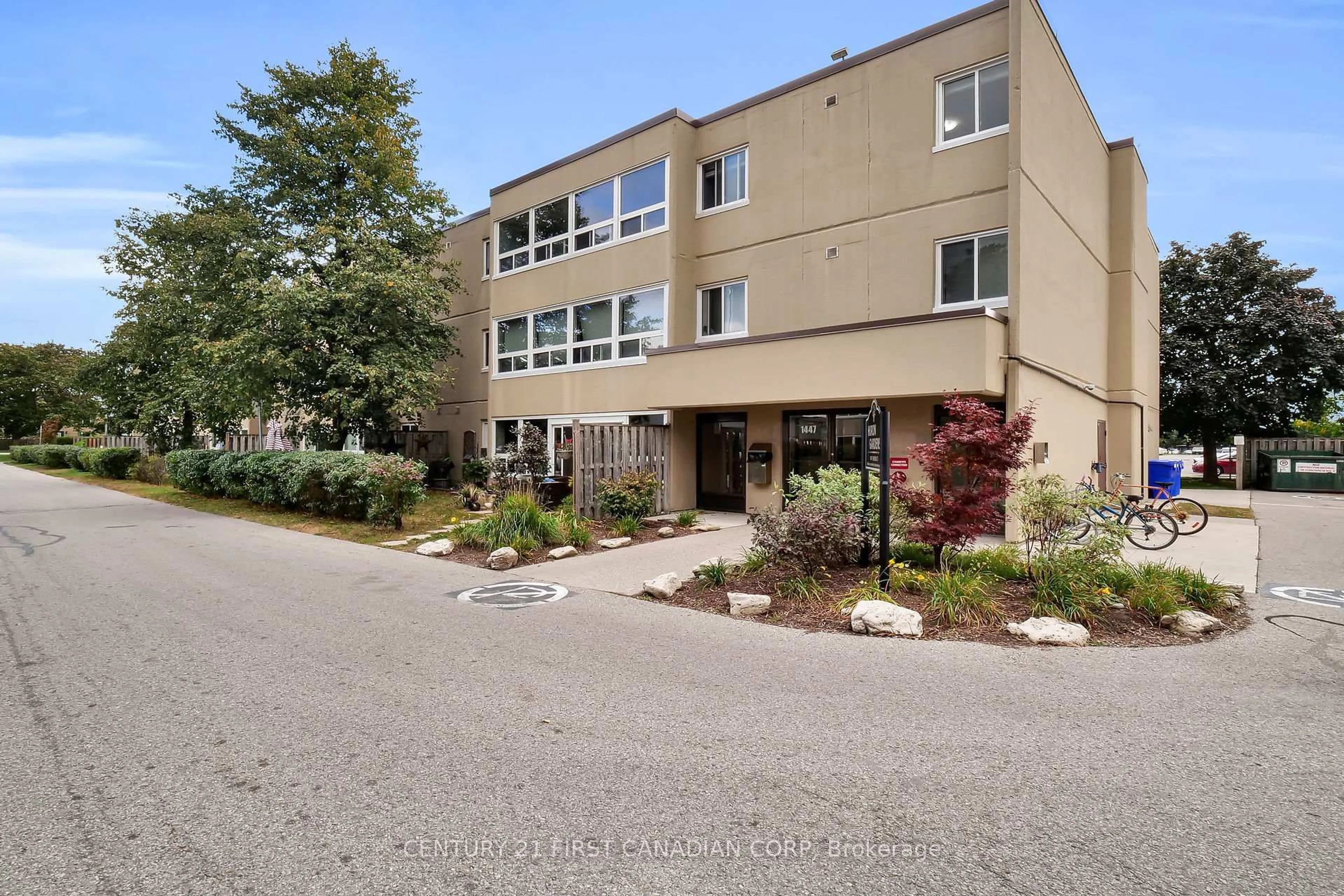 Unknown for 1447 Huron St #212, London East Ontario N5V 2E6