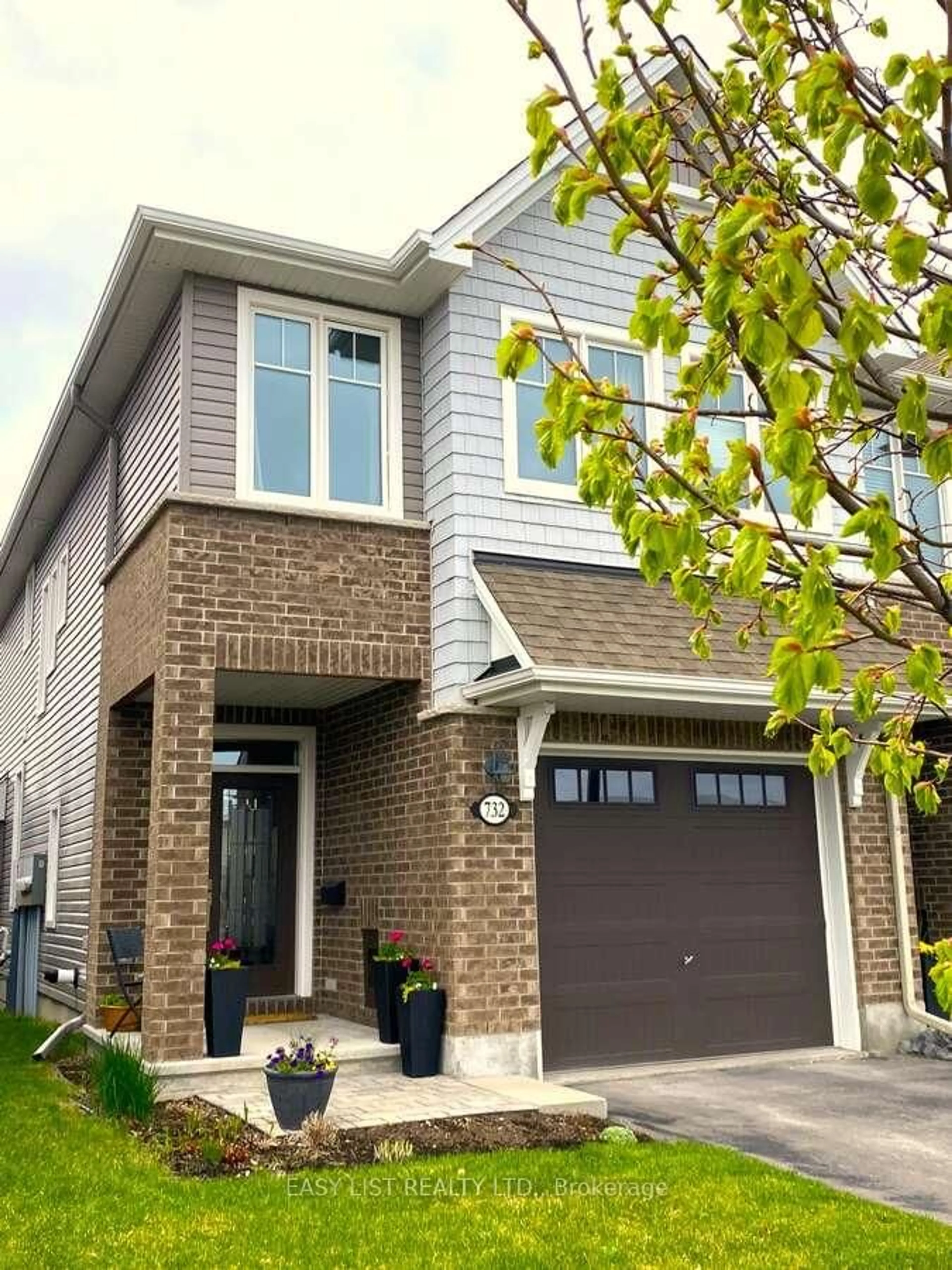 Home with brick exterior material, street for 732 Cap Diamant Way, Orleans Ontario K4A 1J9