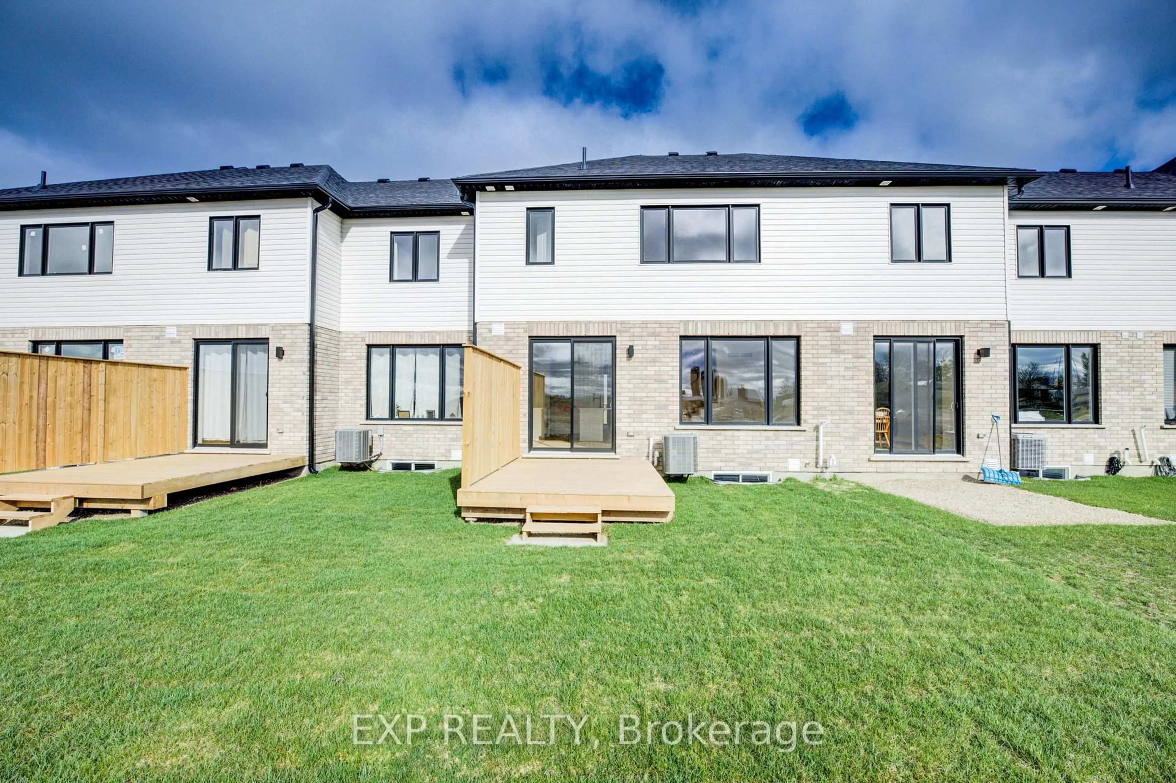 A pic from outside/outdoor area/front of a property/back of a property/a pic from drone, building for 36 Anne St, Minto Ontario N0G 1Z0