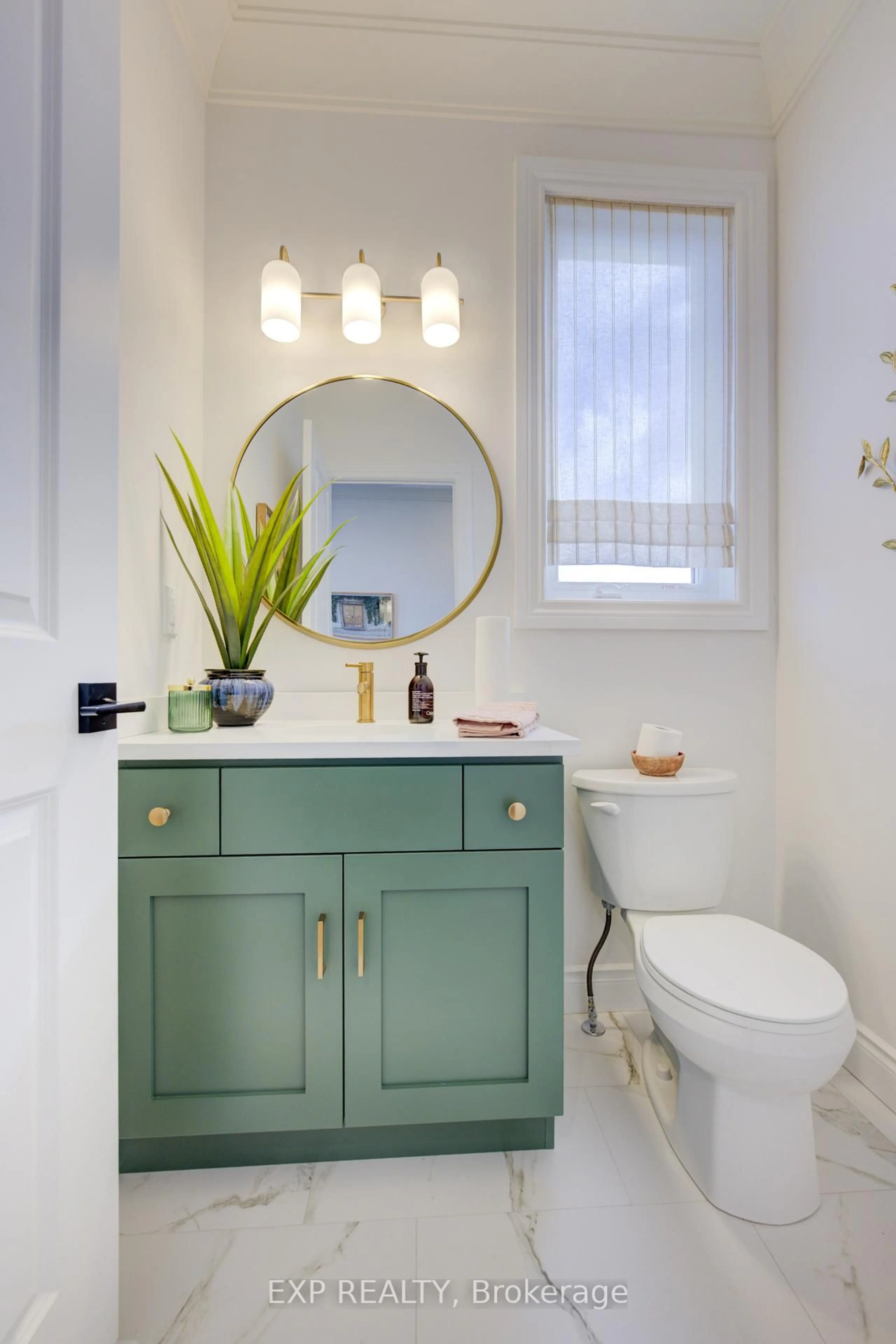 Contemporary bathroom, ceramic/tile floor for 109 Thackeray Way, Minto Ontario N0G 1Z0
