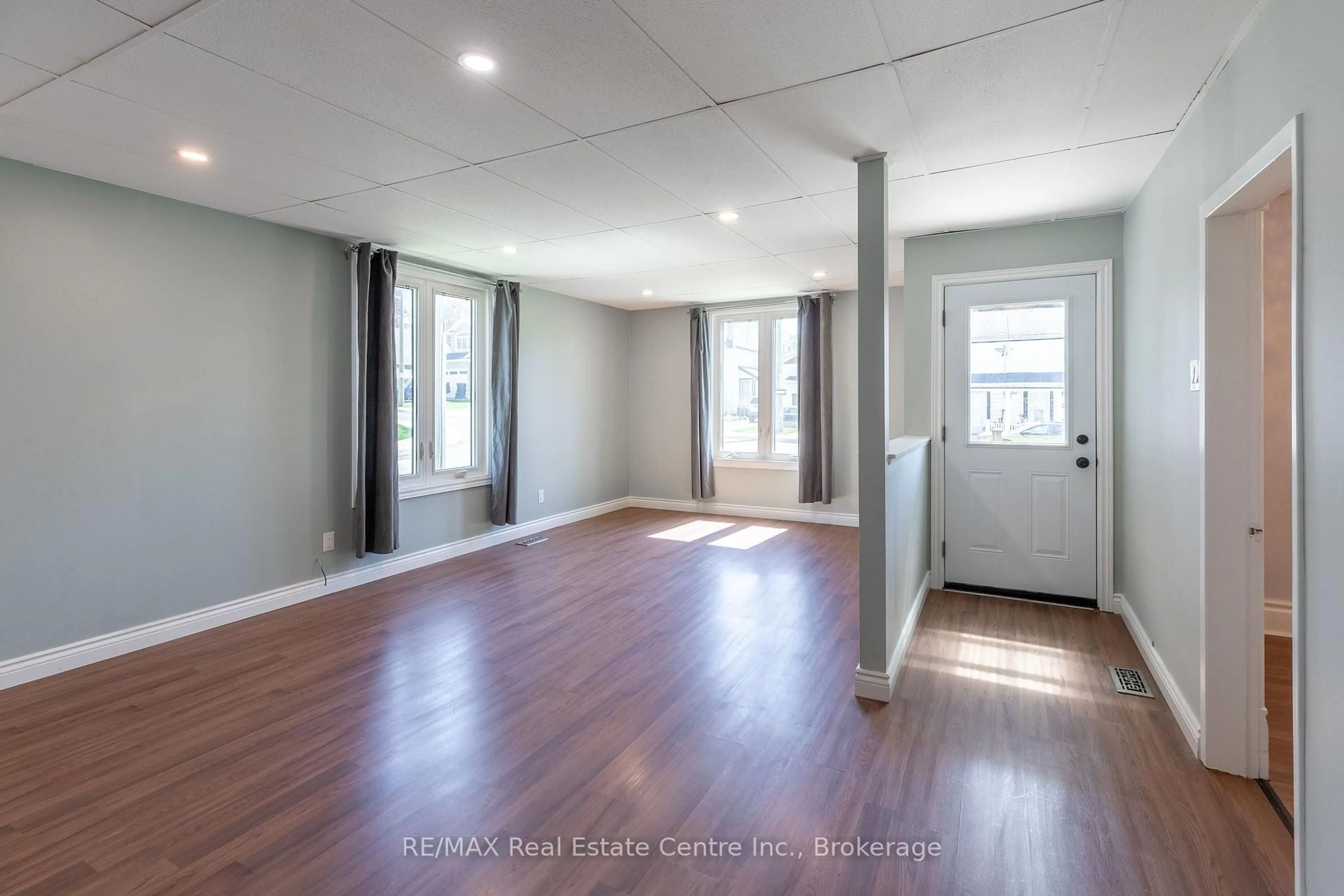 A pic of a room for 109 Carroll St, Ingersoll Ontario N5C 1W1