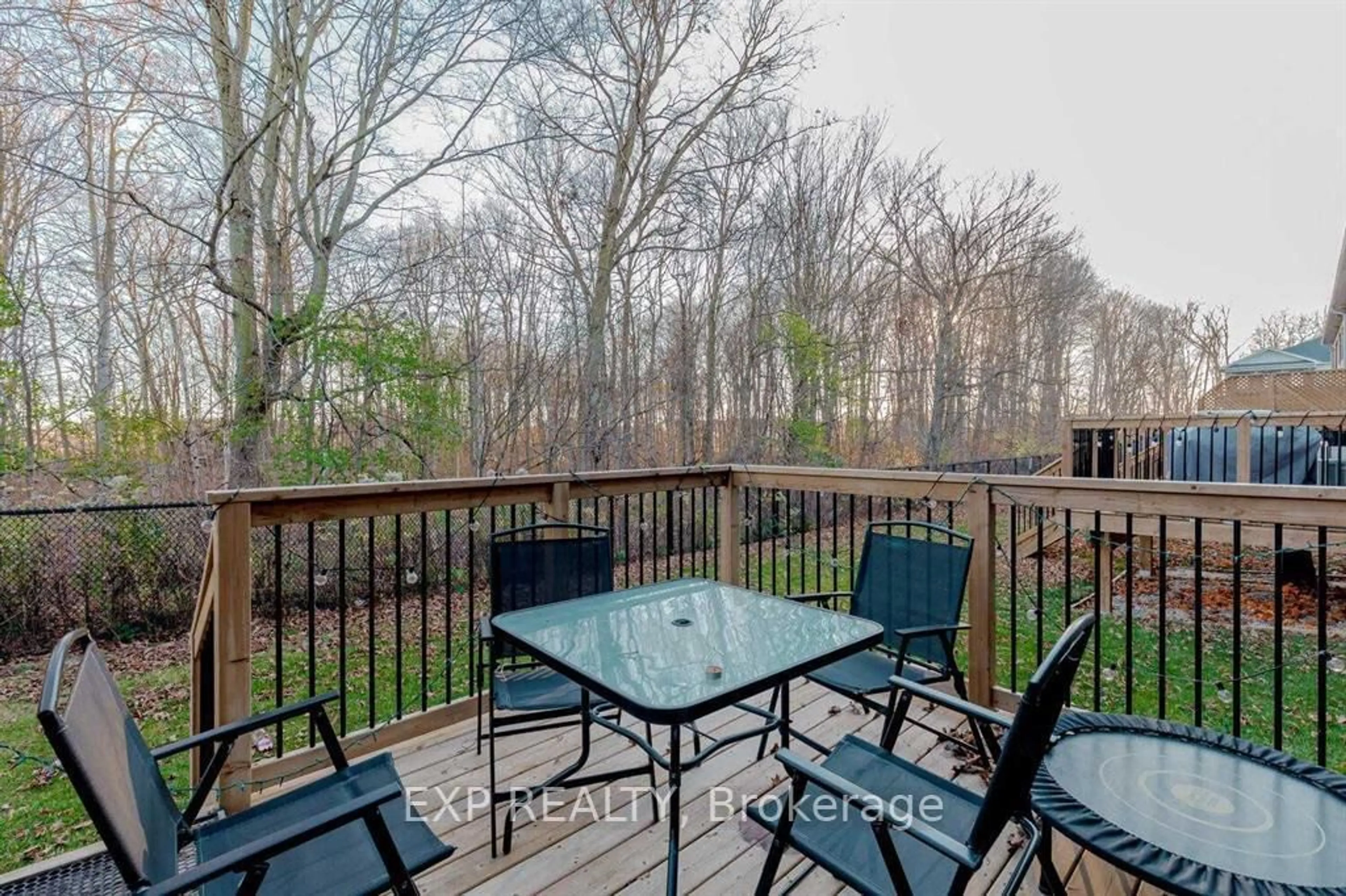 Patio, forest/trees view for 77 Woodedge Circ, Kitchener Ontario N2R 1R7