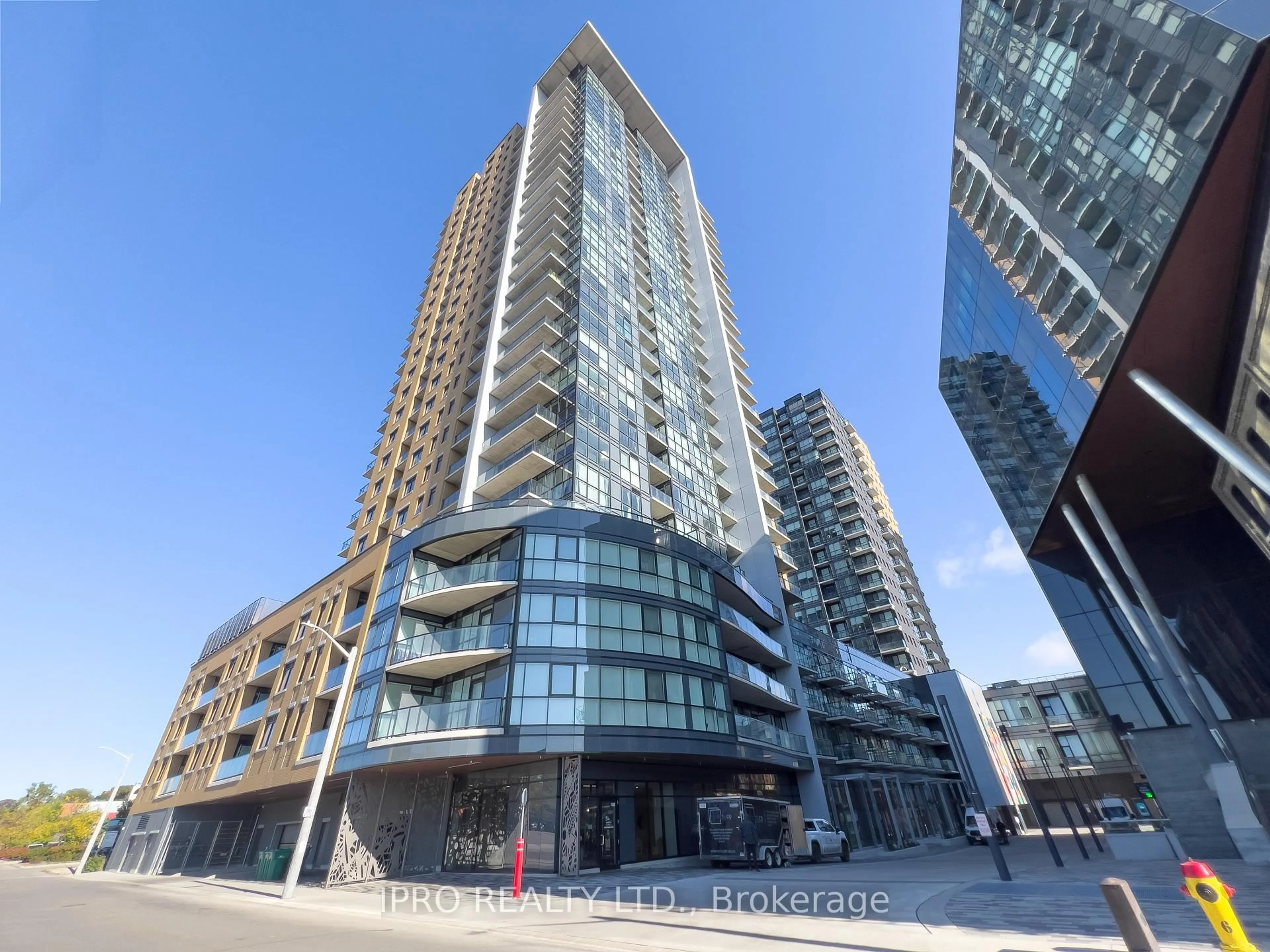 Unknown for 108 Garment St #2707, Kitchener Ontario N2G 0E2
