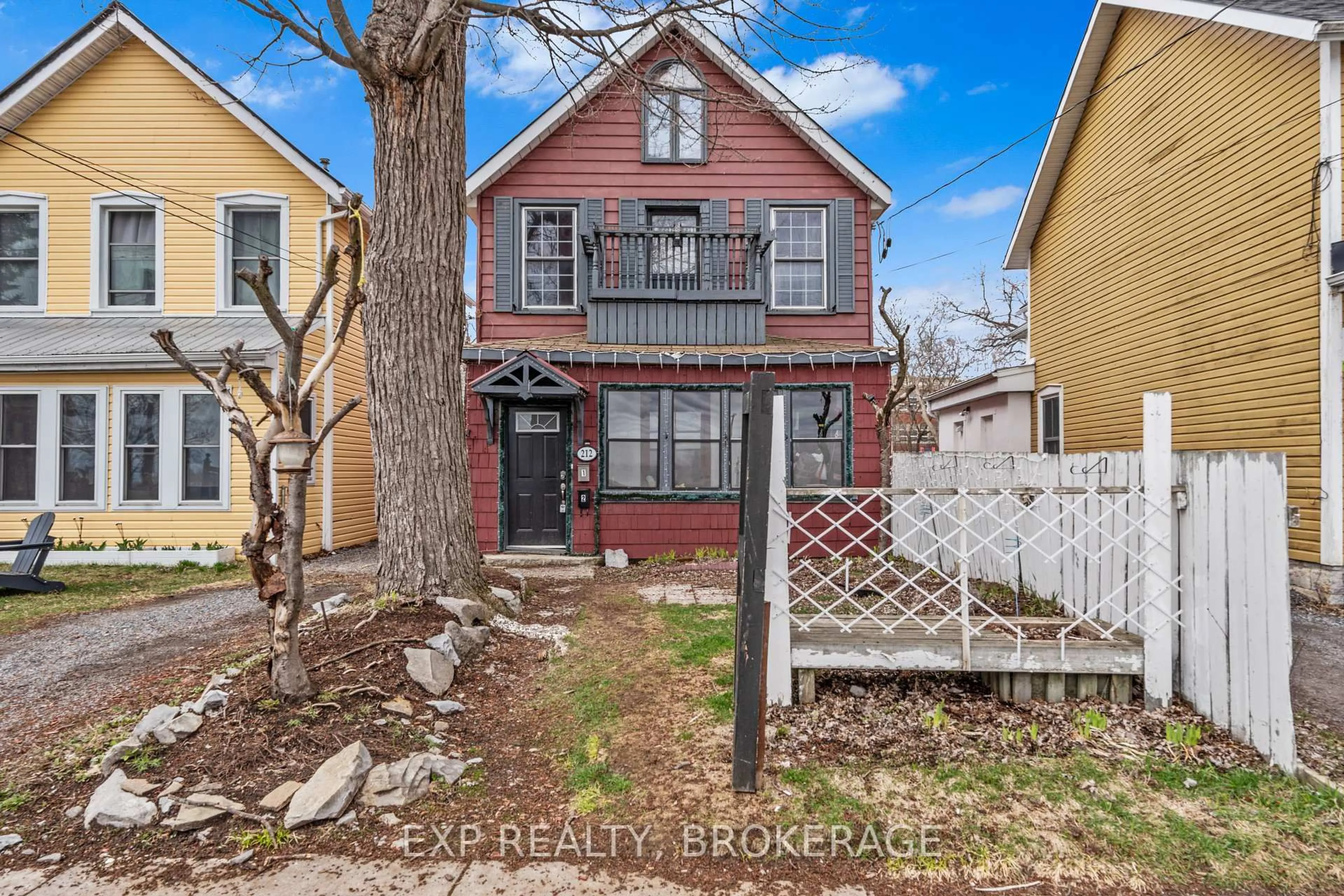 Home with brick exterior material, street for 212 RIDEAU St, Kingston Ontario K7K 3A4