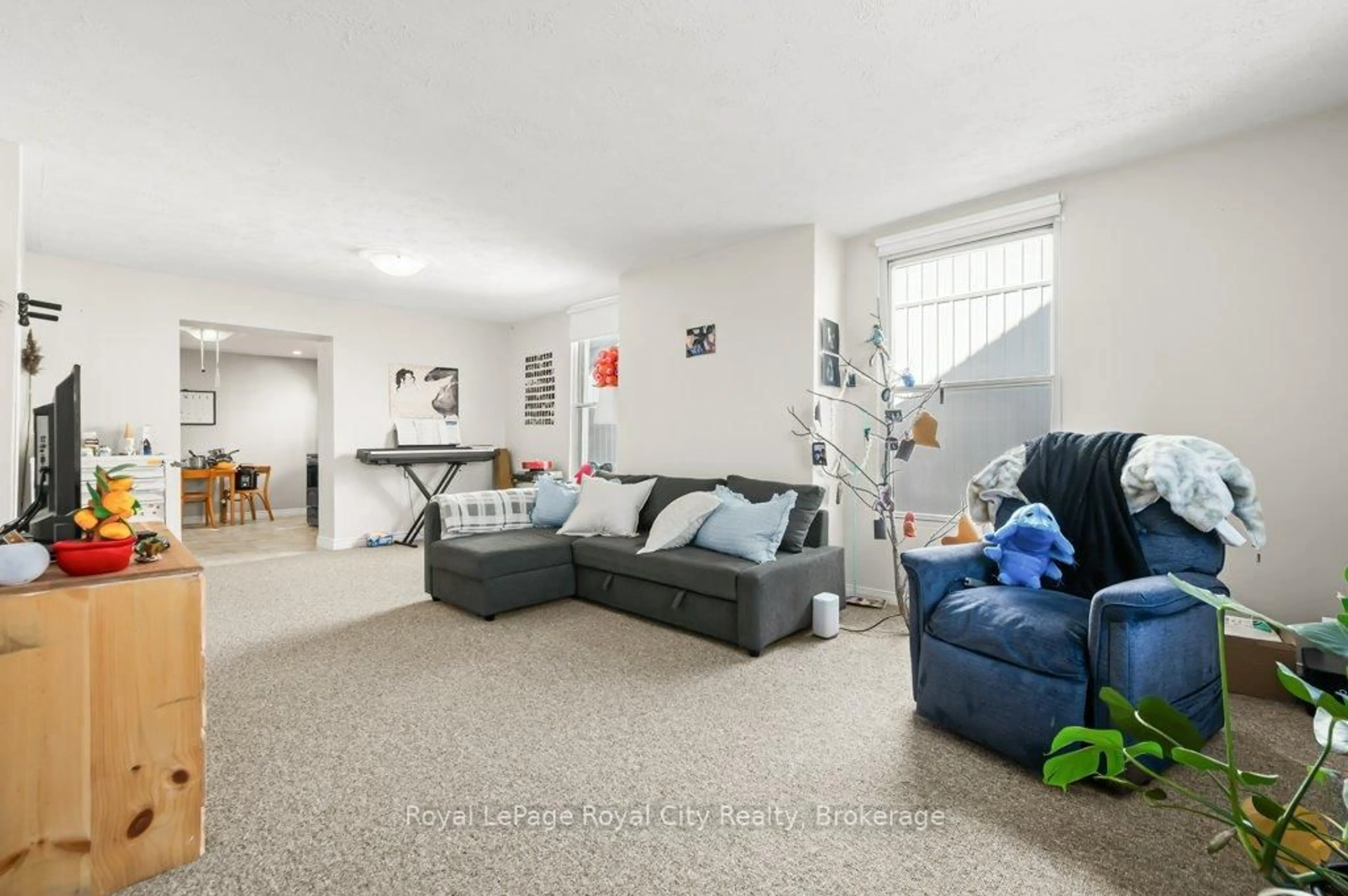 Living room with furniture, unknown for 166 Suffolk St, Guelph Ontario N1H 2J8