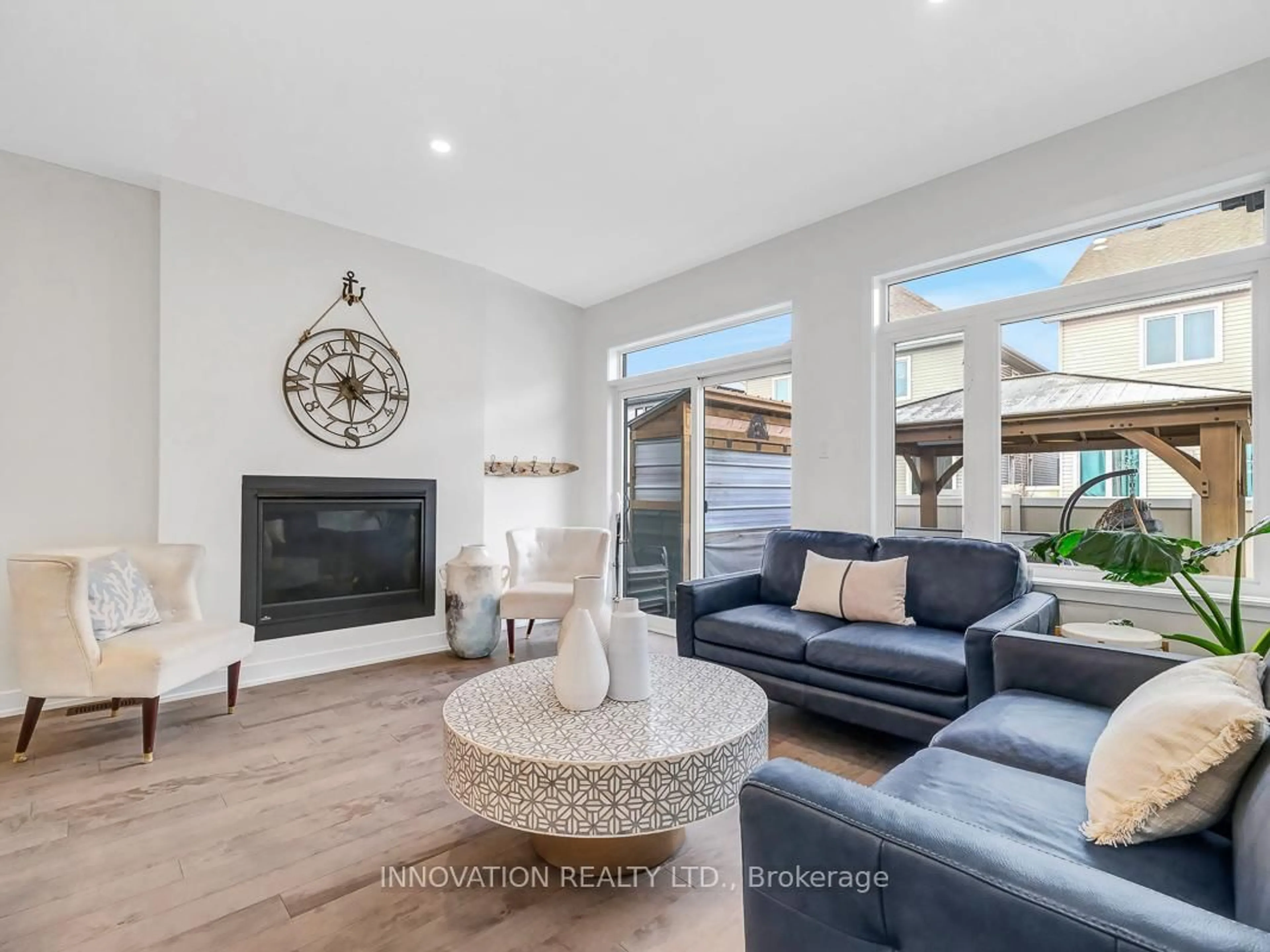 Living room with furniture, unknown for 565 Bobolink Rdge, Ottawa Ontario K2S 2P4