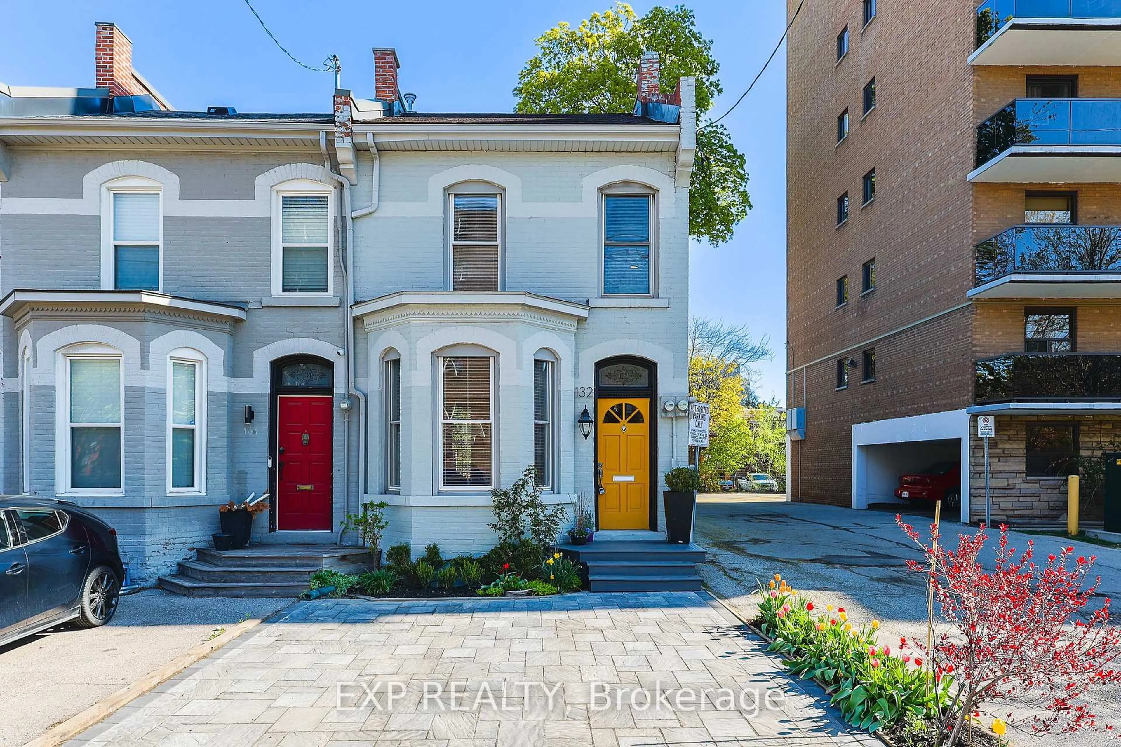 Home with brick exterior material, street for 132 Charlton Ave, Hamilton Ontario L8P 2C6