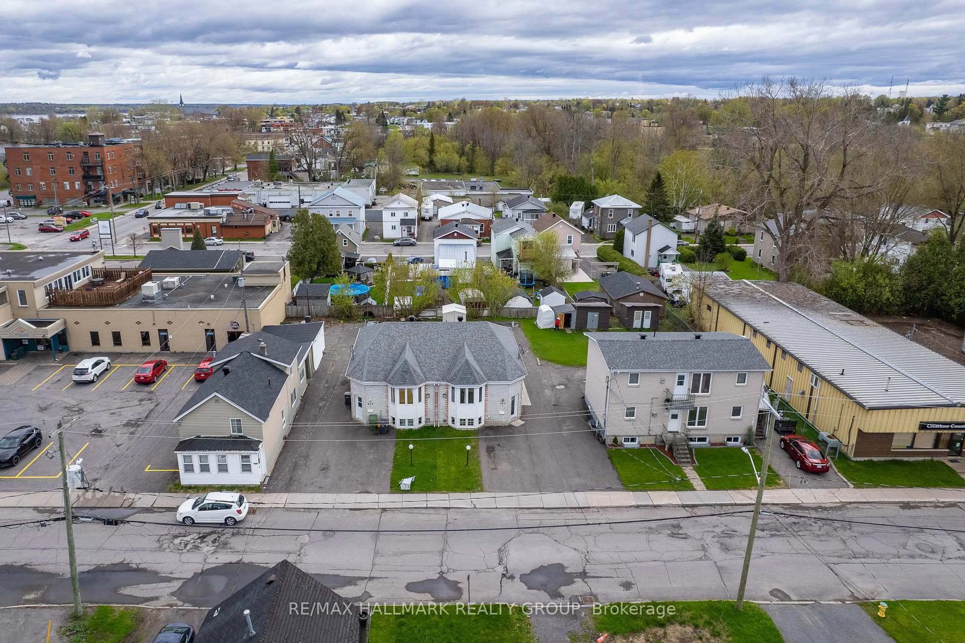 A pic from outside/outdoor area/front of a property/back of a property/a pic from drone, street for 241 PROSPECT St, Hawkesbury Ontario K6A 2M5