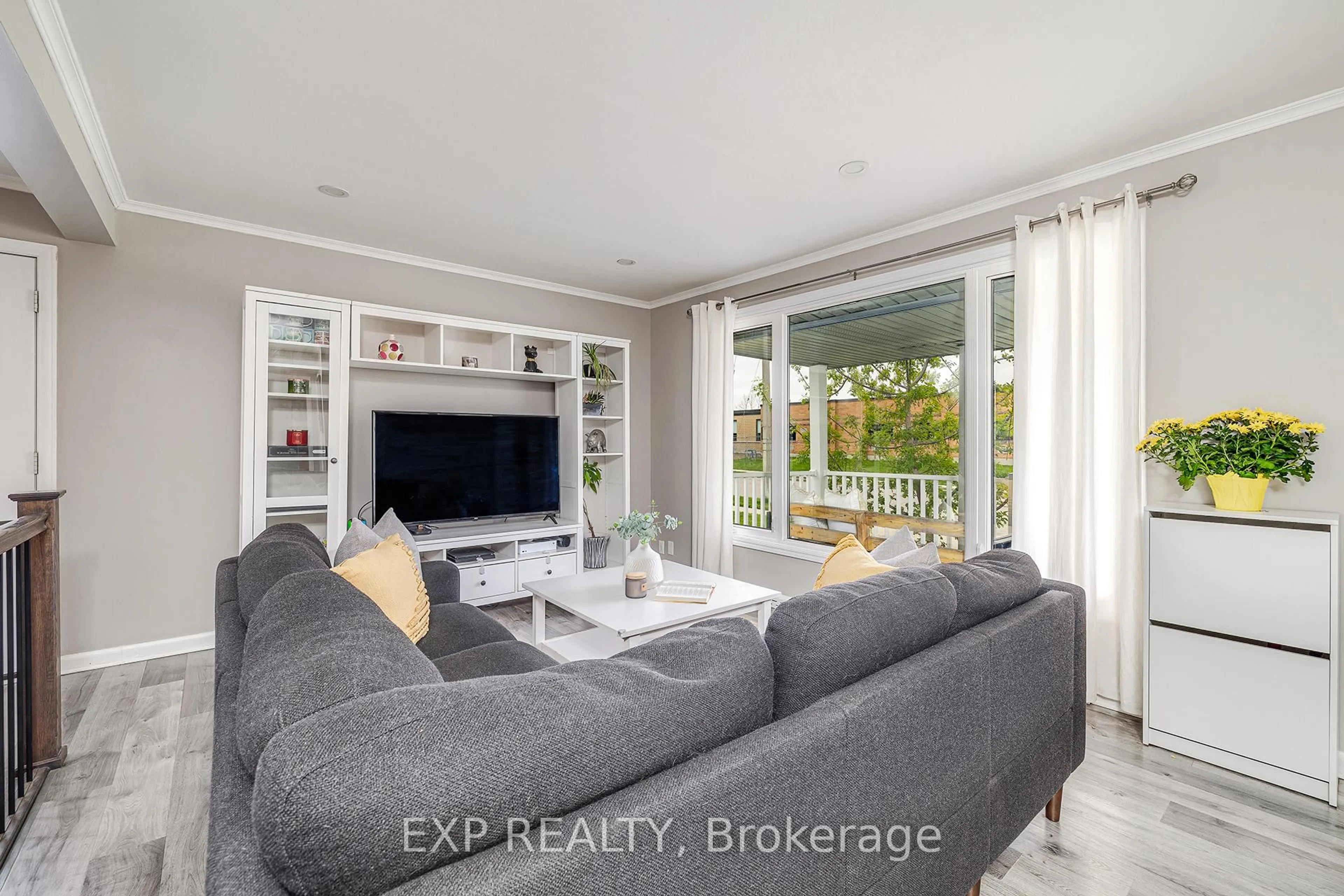Living room with furniture, unknown for 142 Louise St, Stratford Ontario N5A 2E5