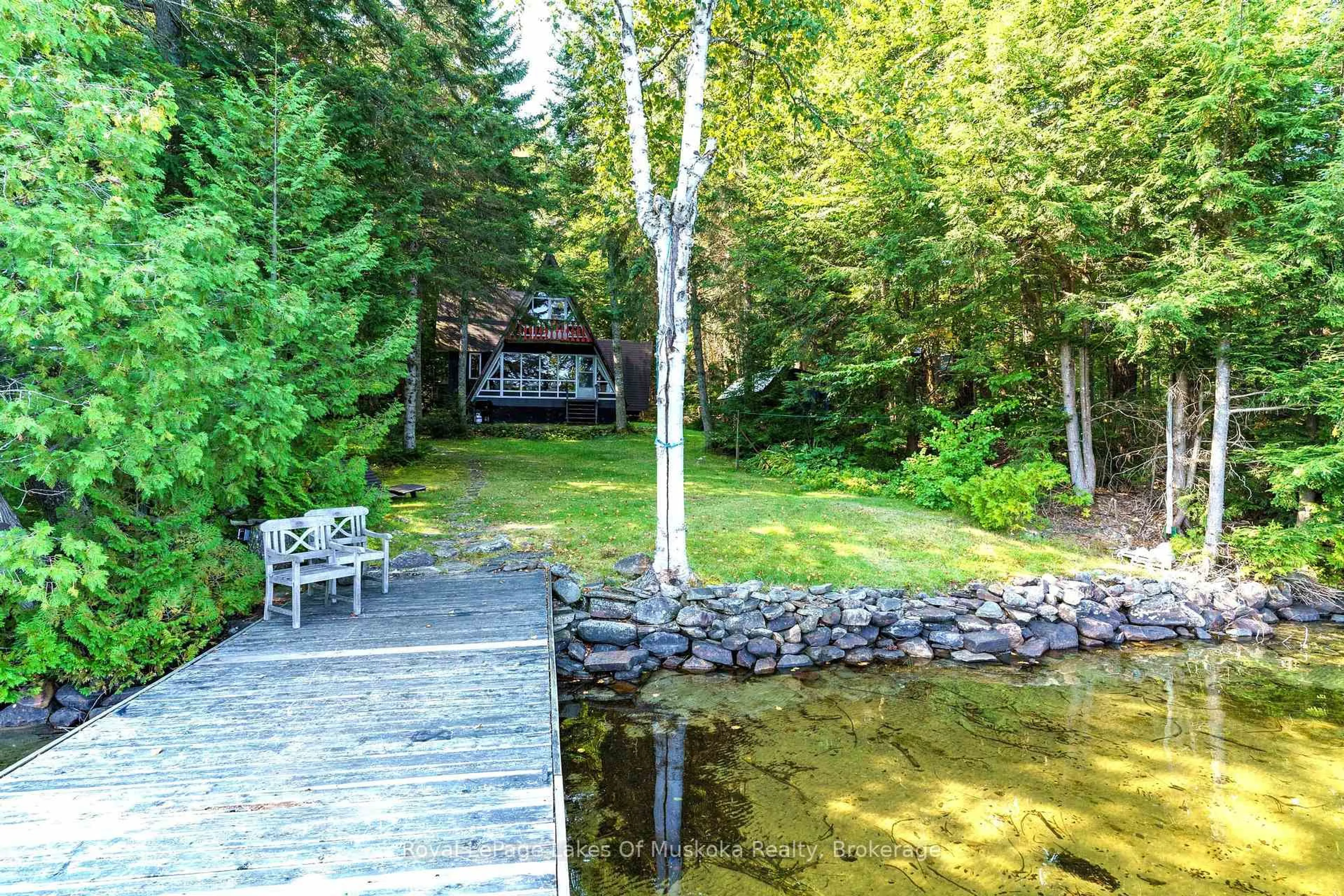 A pic from outside/outdoor area/front of a property/back of a property/a pic from drone, water/lake/river/ocean view for 1363 WEST OXBOW LAKE Rd, Lake of Bays Ontario P1H 2J6