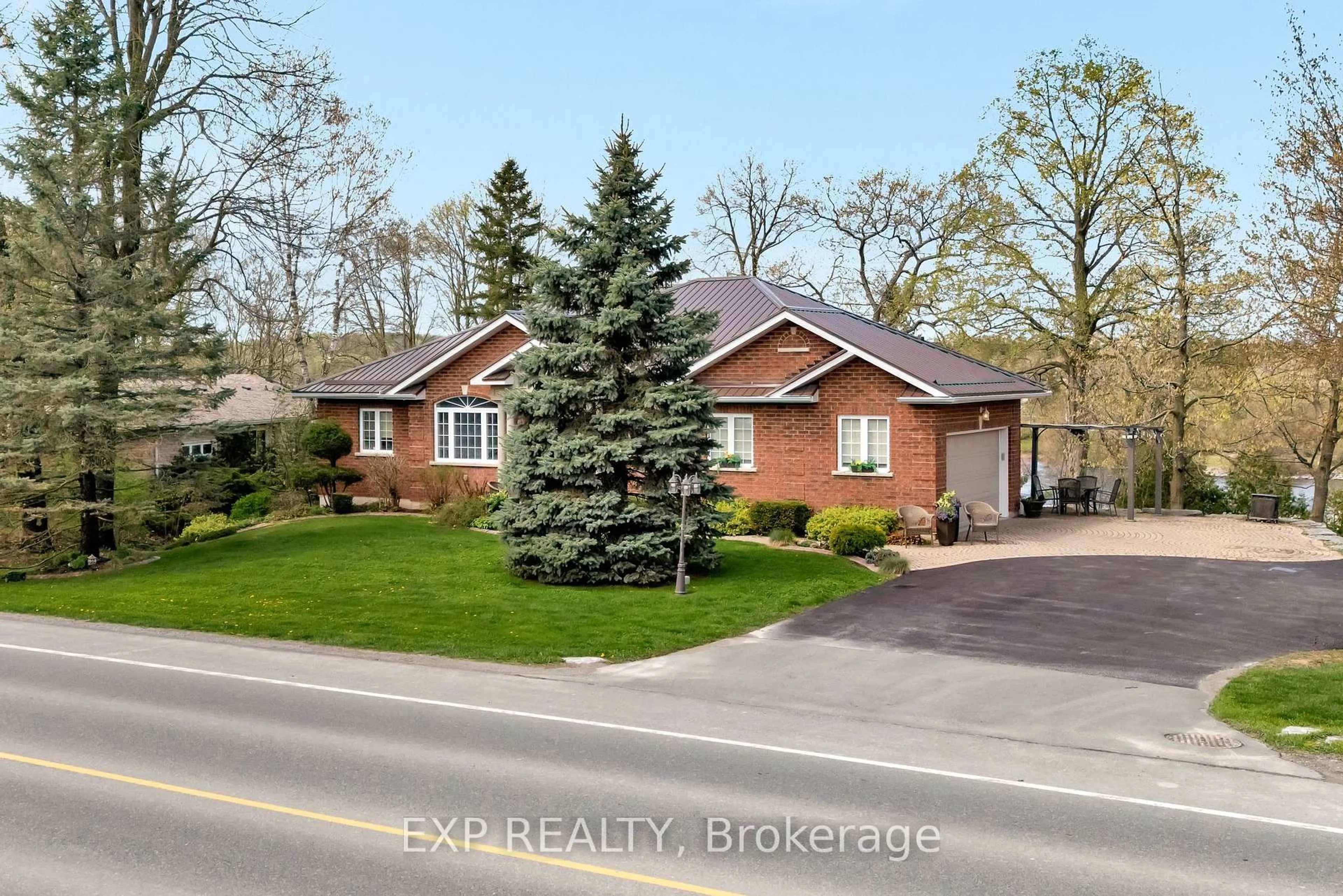 A pic from outside/outdoor area/front of a property/back of a property/a pic from drone, street for 127 River Dr, Hastings Ontario K0K 2C0
