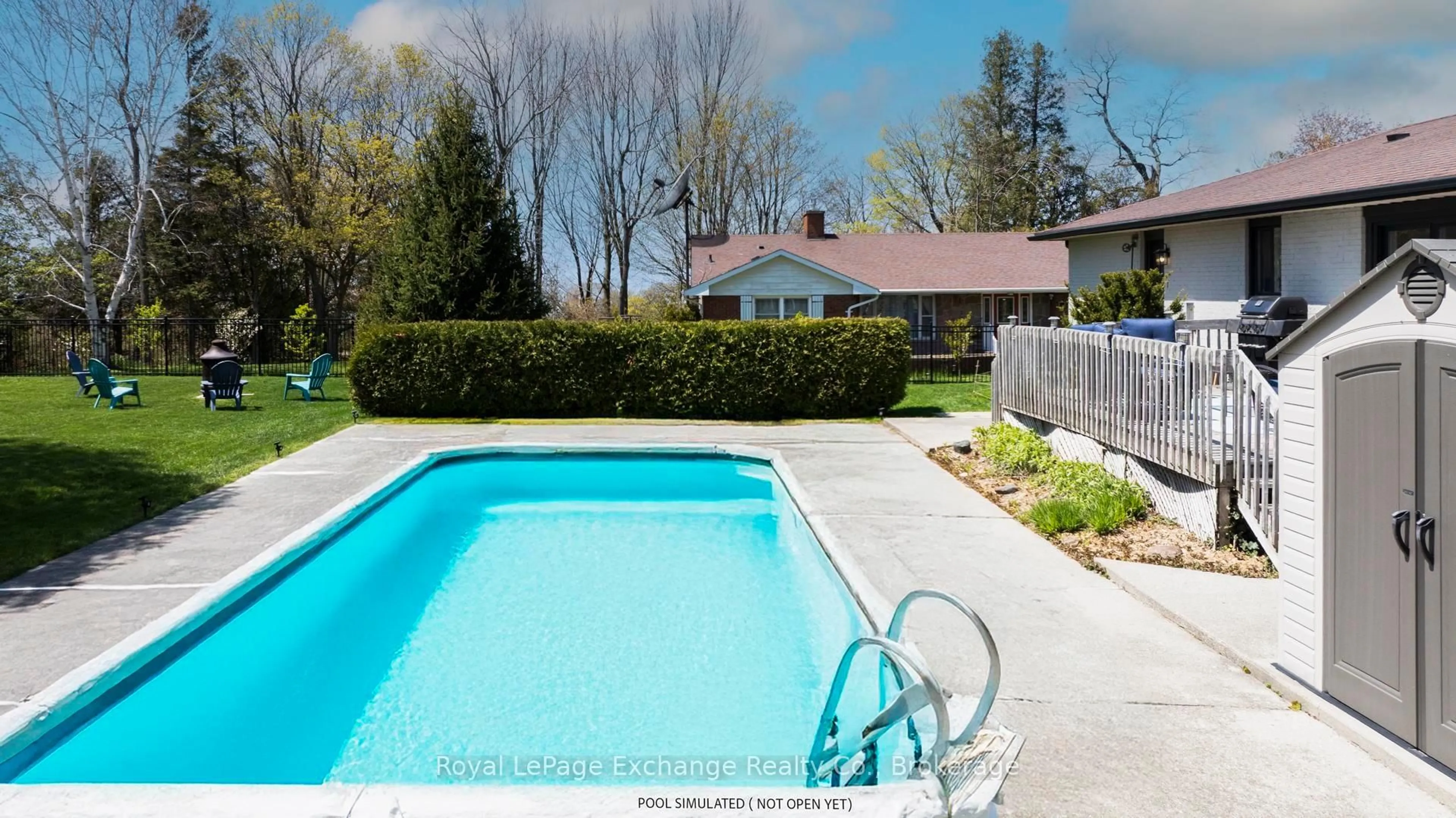 Pool for 176 Nelson St, Kincardine Ontario N2Z 1C4