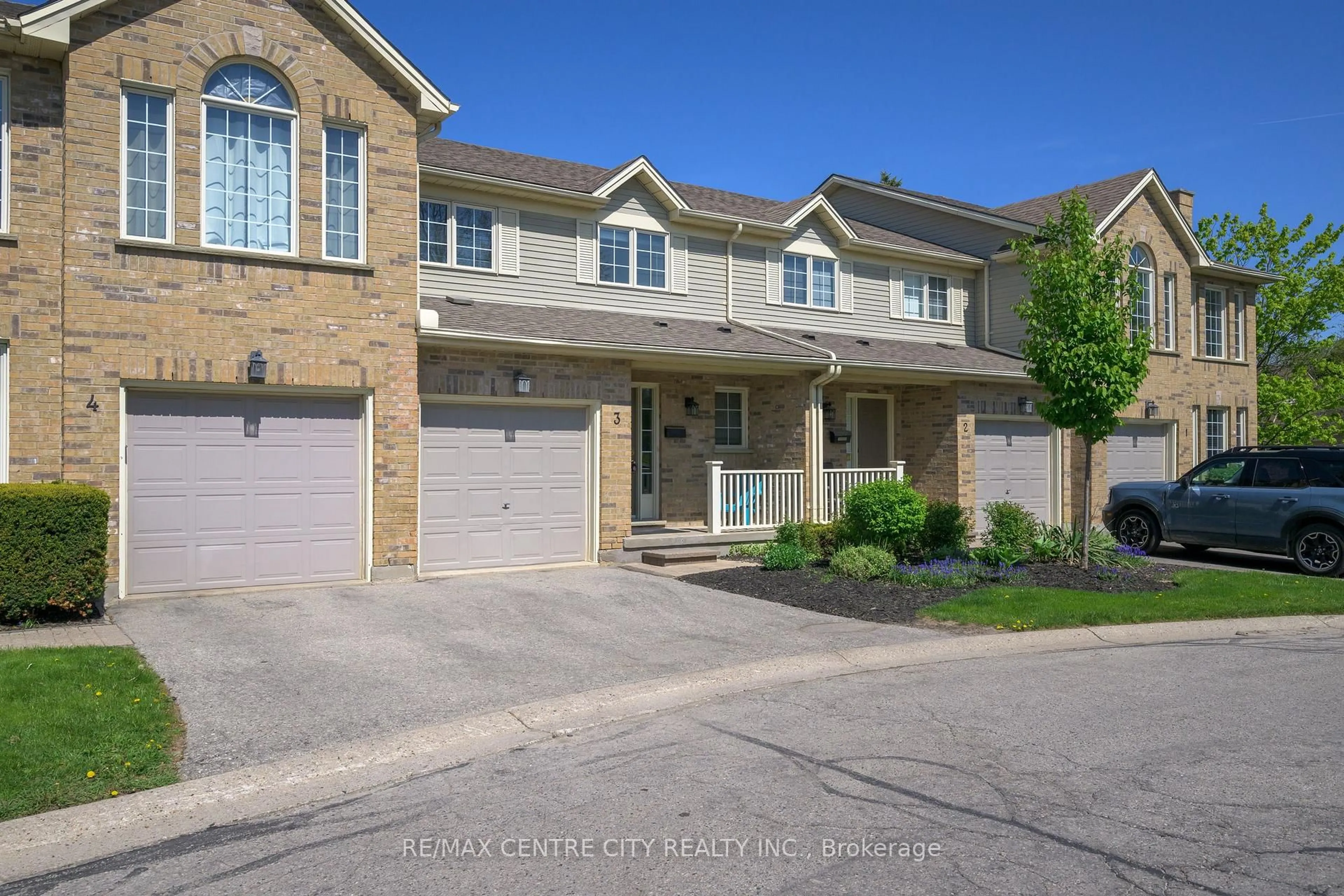 Home with brick exterior material, street for 1015 Farnham Rd #3, London South Ontario N6K 1S3