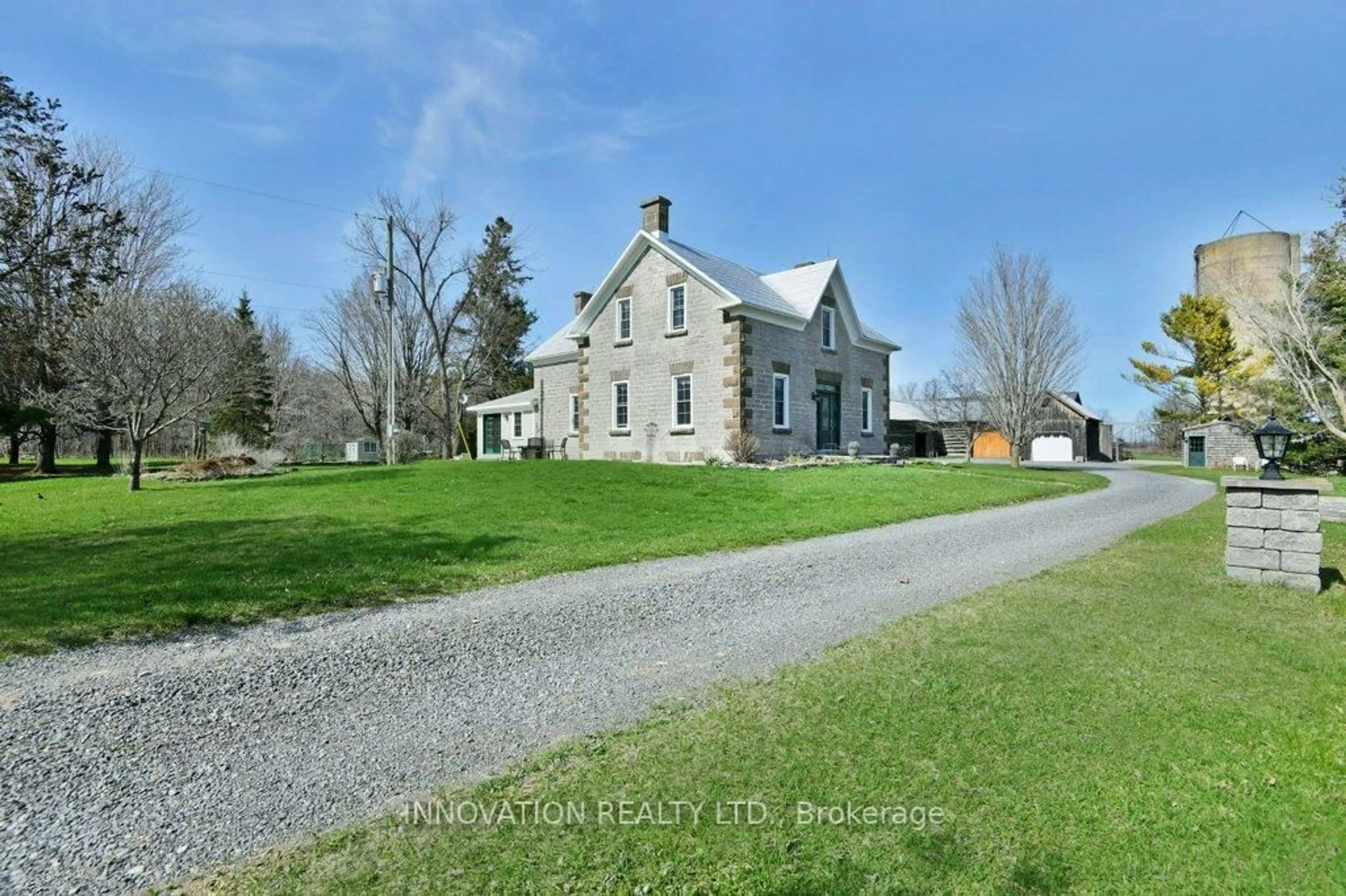 A pic from outside/outdoor area/front of a property/back of a property/a pic from drone, building for 1348 Derry Side Rd, Ashton Ontario K0A 1B0