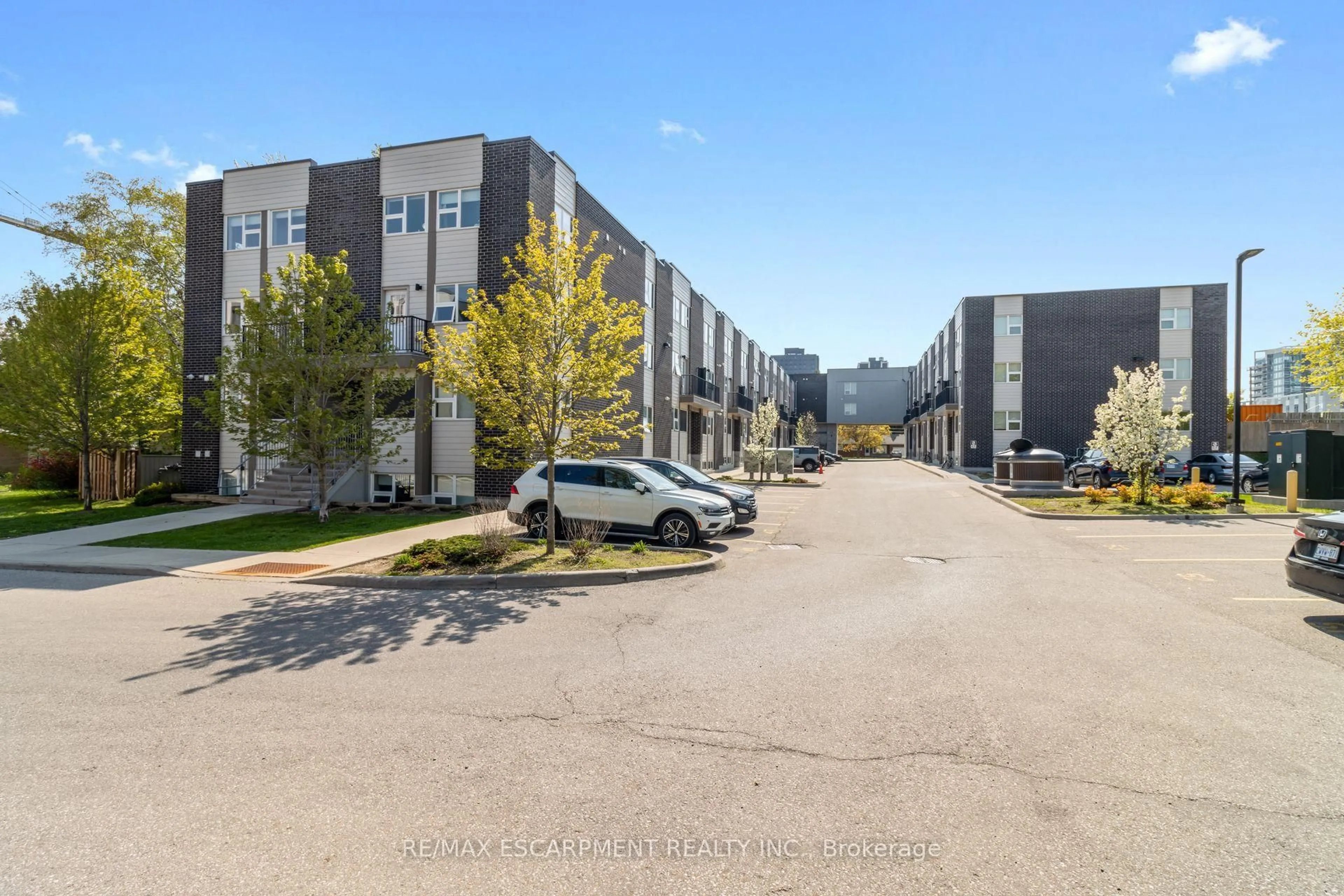 A pic from outside/outdoor area/front of a property/back of a property/a pic from drone, street for 388 Albert St #223, Waterloo Ontario N2L 3V1