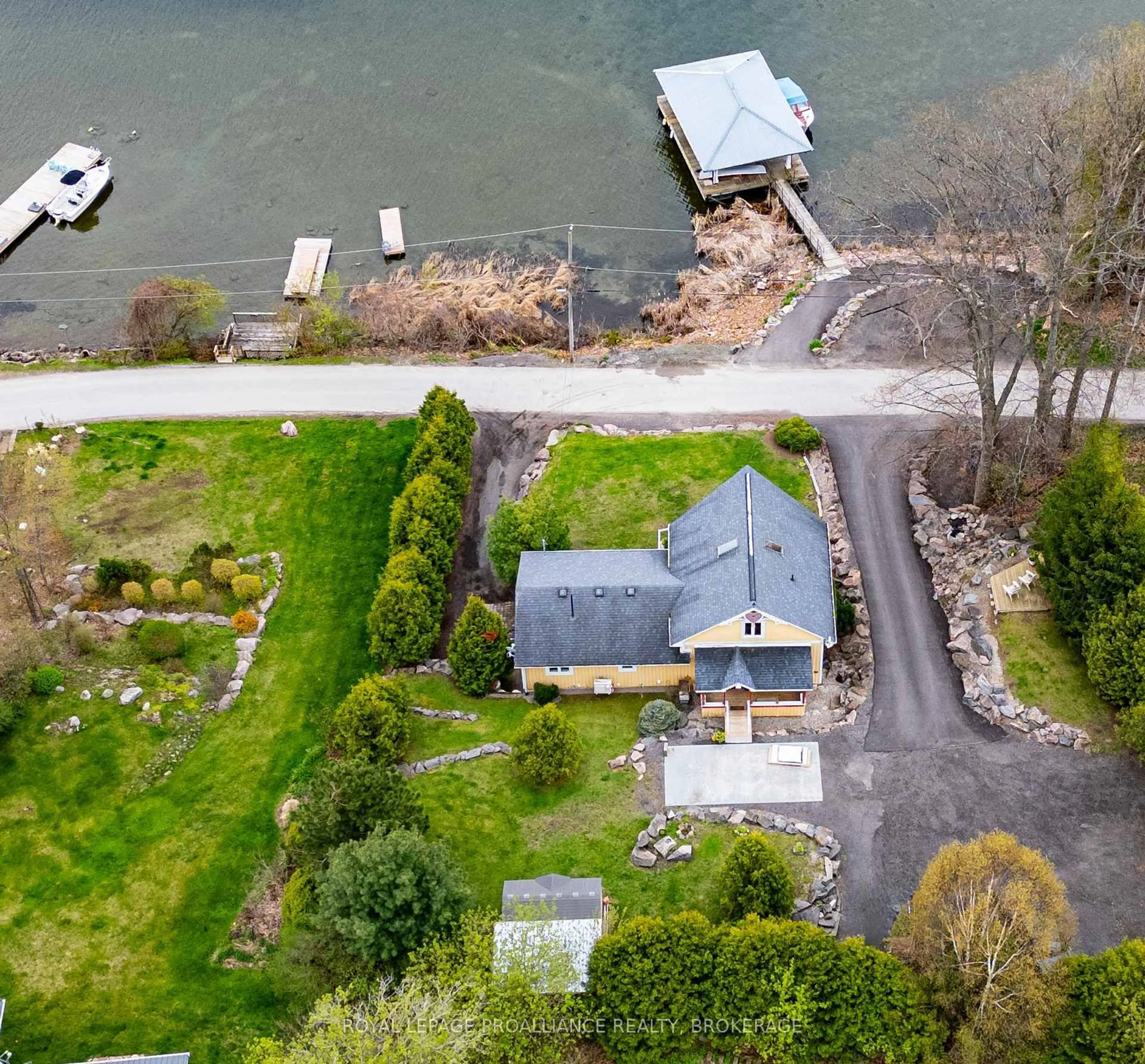A pic from outside/outdoor area/front of a property/back of a property/a pic from drone, water/lake/river/ocean view for 146 River Rd, Front of Leeds & Seeleys Bay Ontario K0E 1L0