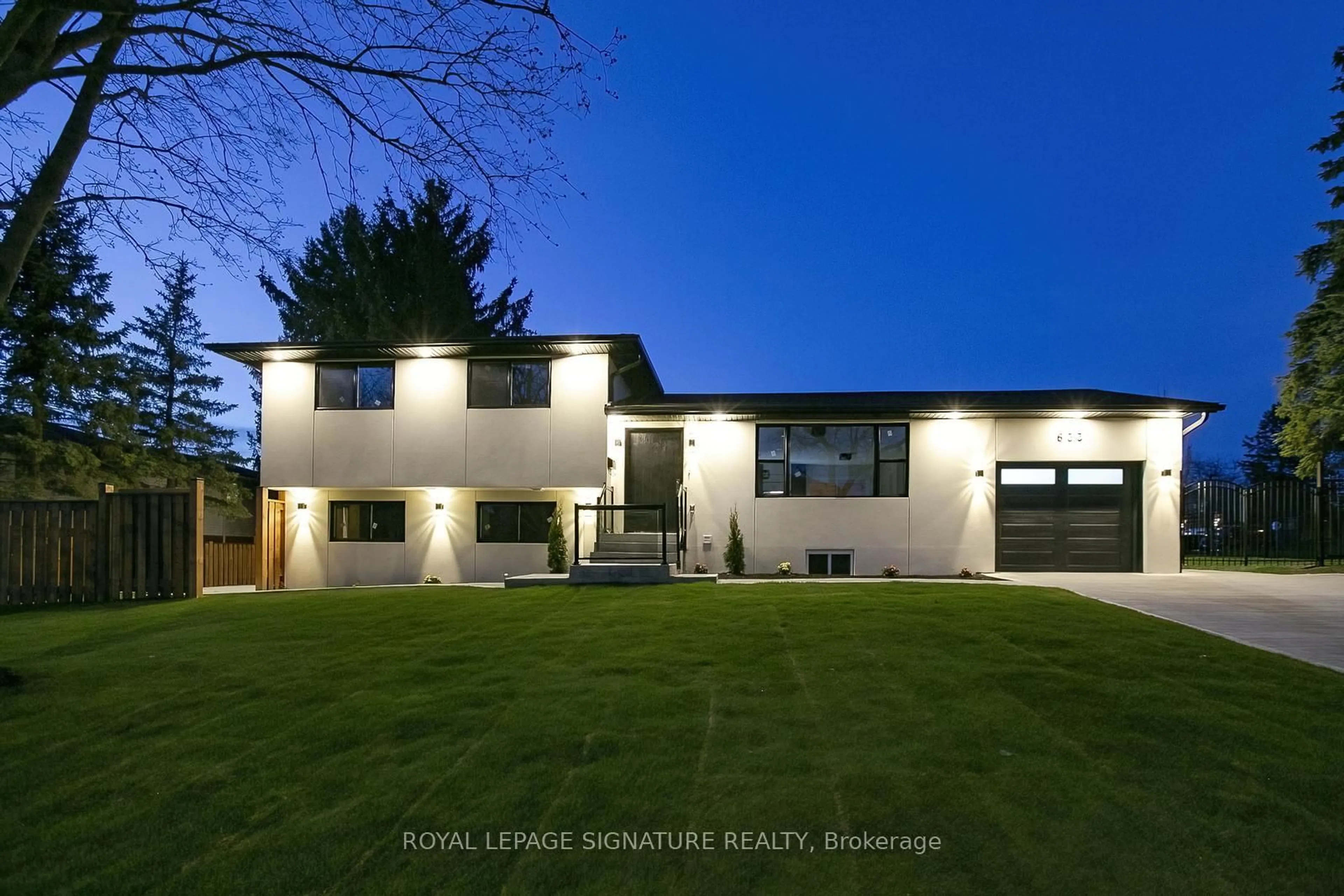 Home with brick exterior material, street for 633 Green Meadow Cres, Waterloo Ontario N2V 1E1