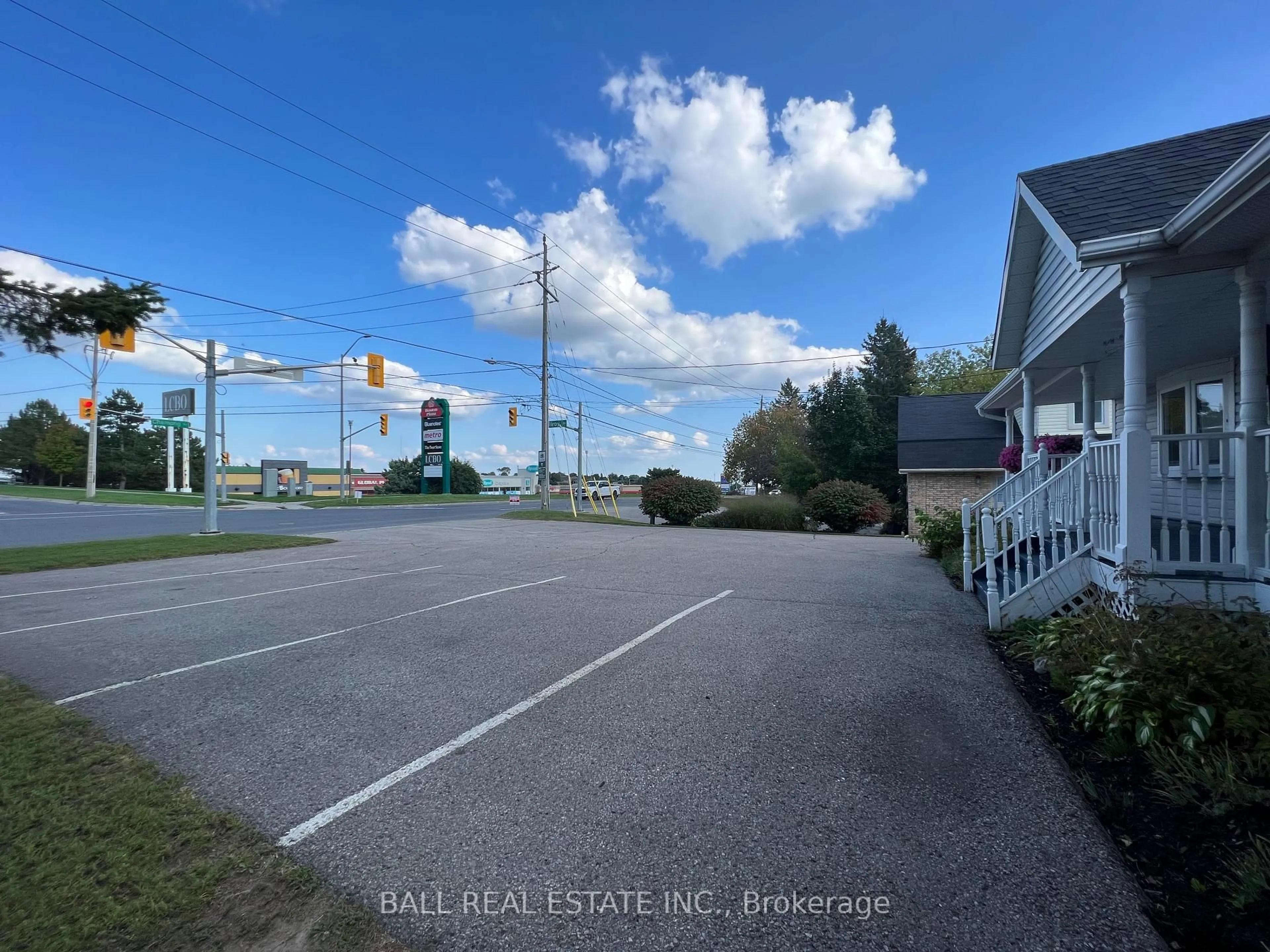 A pic from outside/outdoor area/front of a property/back of a property/a pic from drone, street for 1183 Chemong Rd, Peterborough North Ontario K9J 6X2