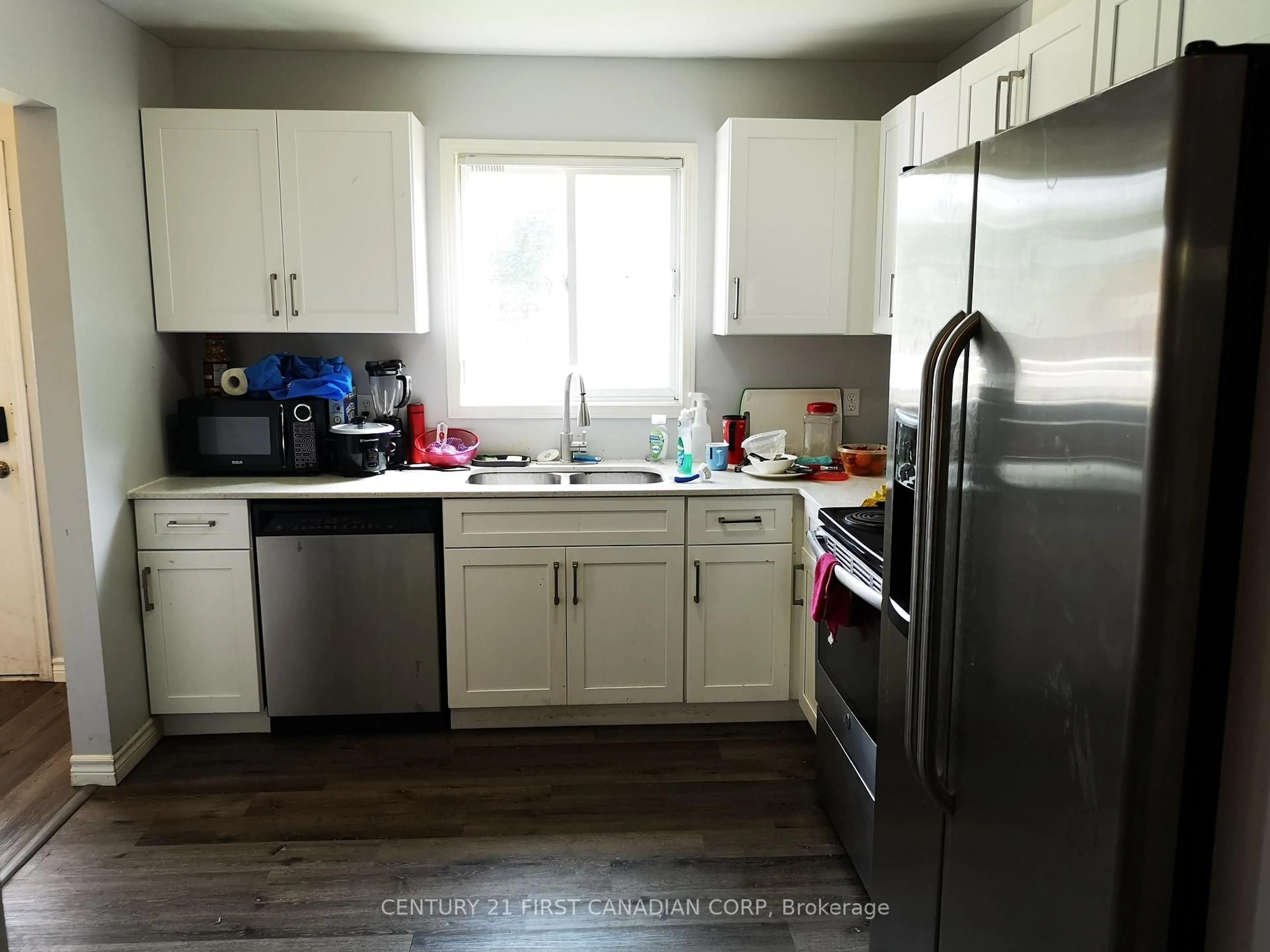 Standard kitchen, unknown for 190 Fleming Dr #21, London East Ontario N5V 5B8