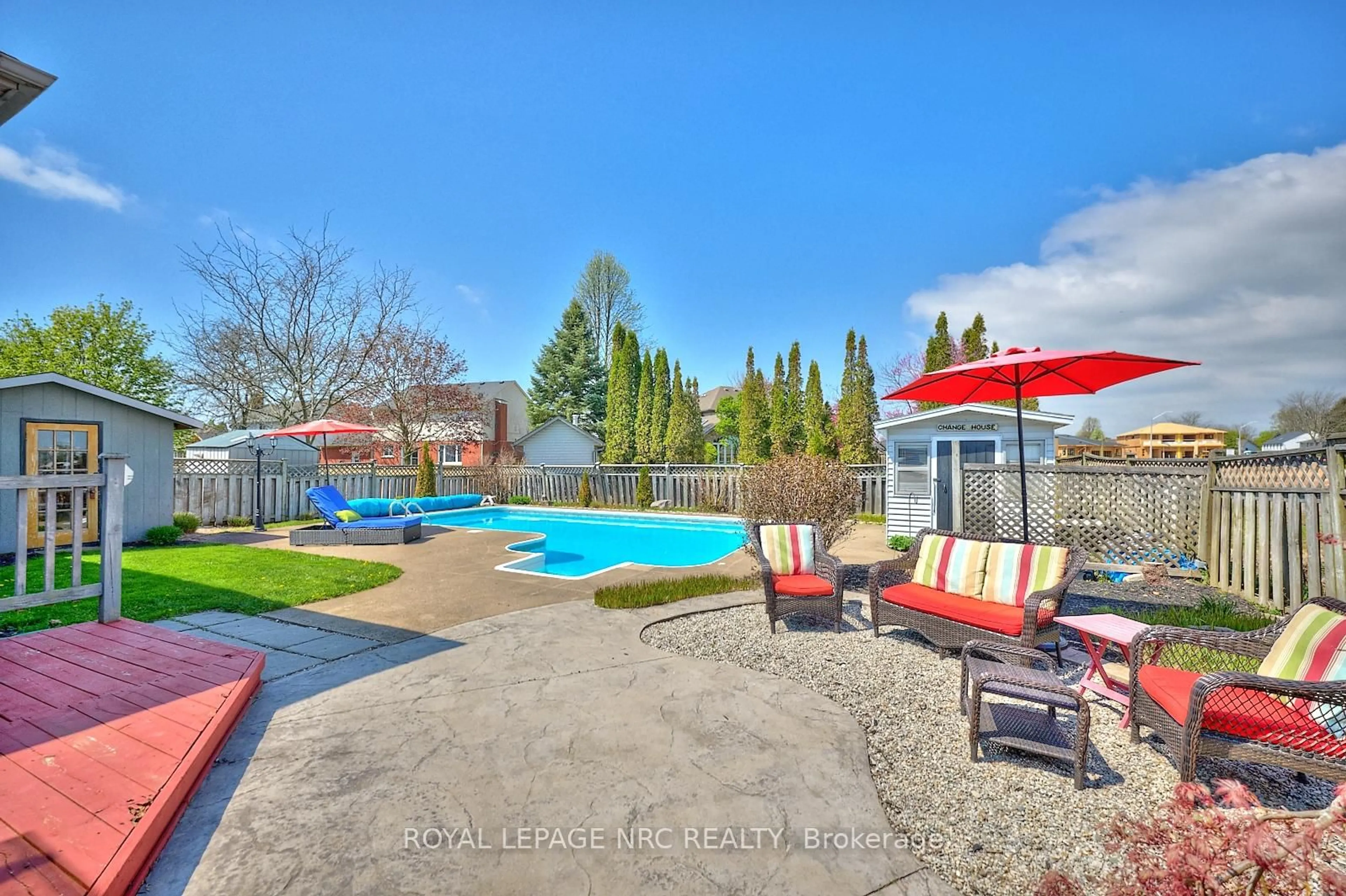Pool for 885 Clare Ave, Welland Ontario L3C 7B9