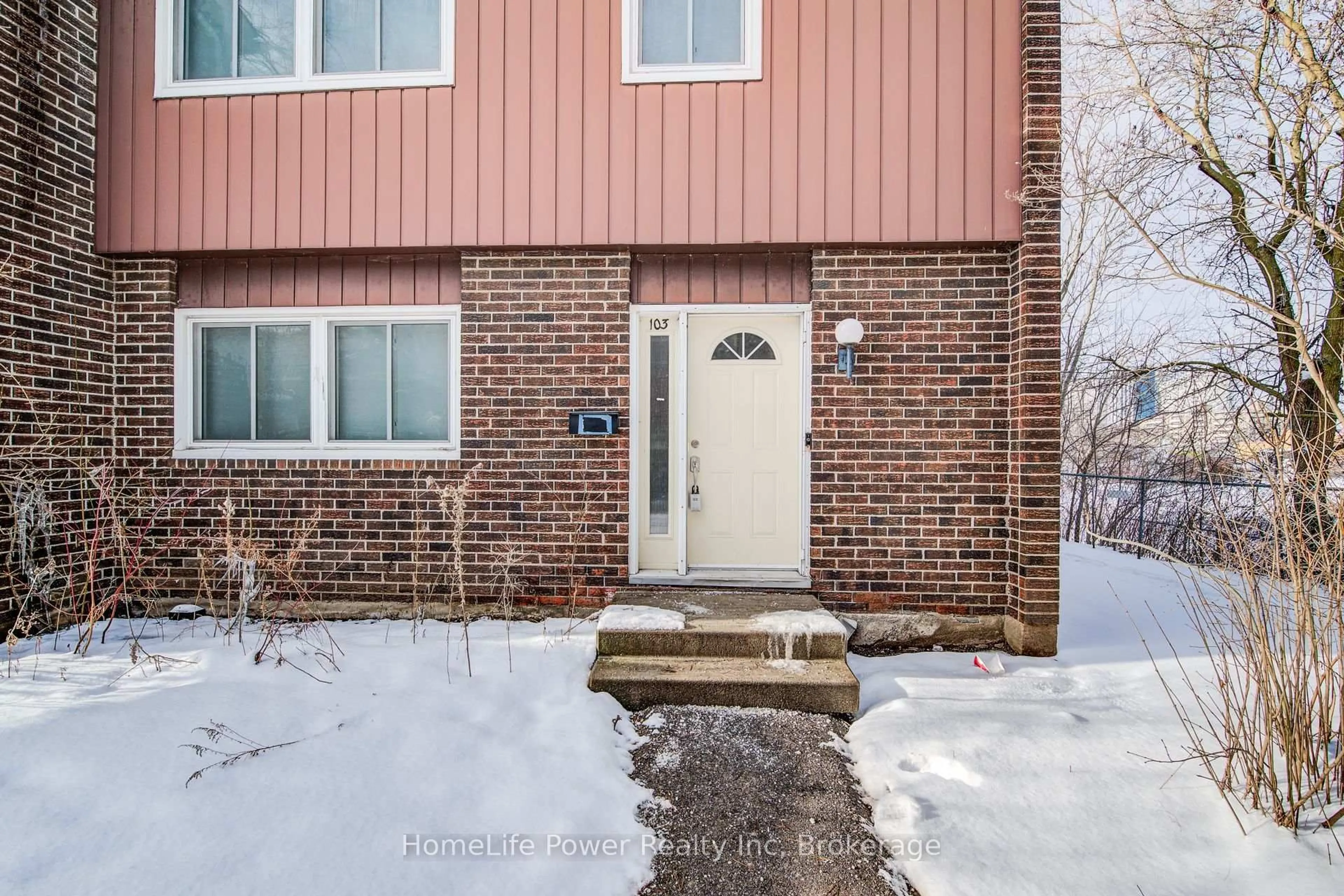 Unknown for 121 University Ave #103, Waterloo Ontario N2J 4J1