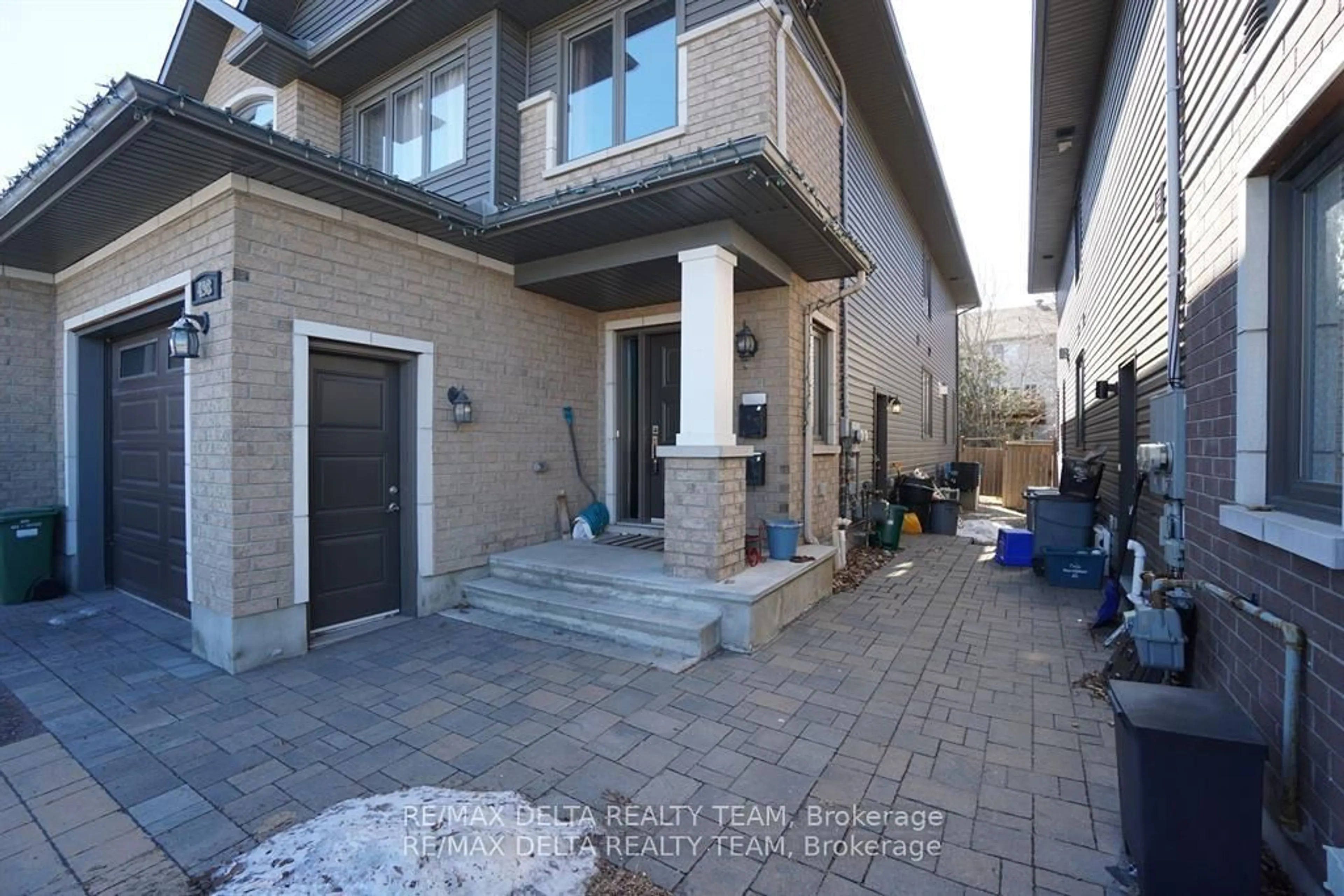 Unknown for 498 Moodie Dr, Ottawa Ontario K2H 8A7